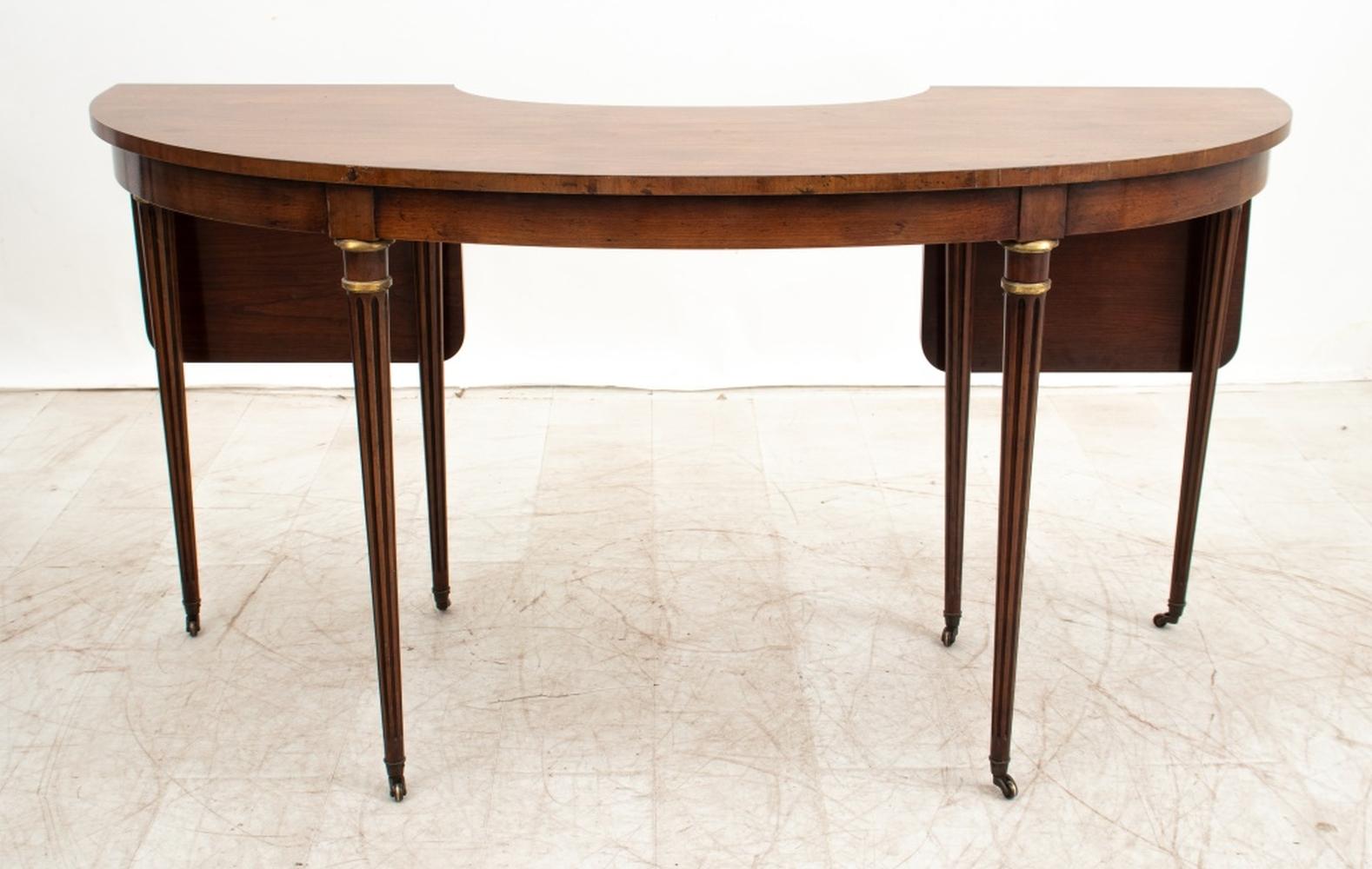 Baker Regency Style Mahogany Drop-Leaf Hunt Table or Desk 1