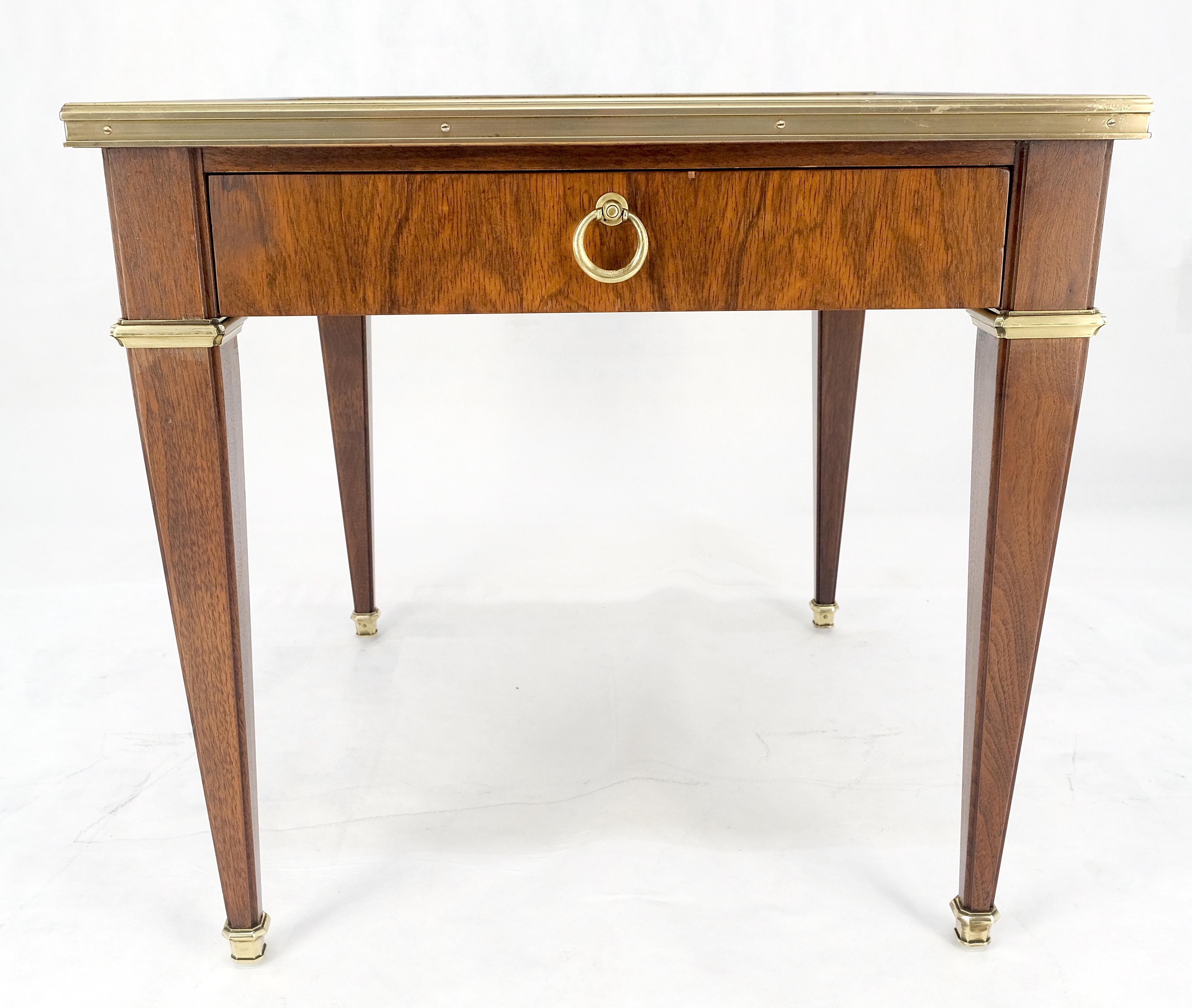 Américain Baker Rosewood & Brass Rectangle End Side Table Night Stand MINT ! en vente