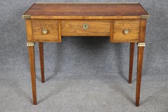 Escritorio Baker de Palo de Rosa Estilo Directoire Montado en Latón