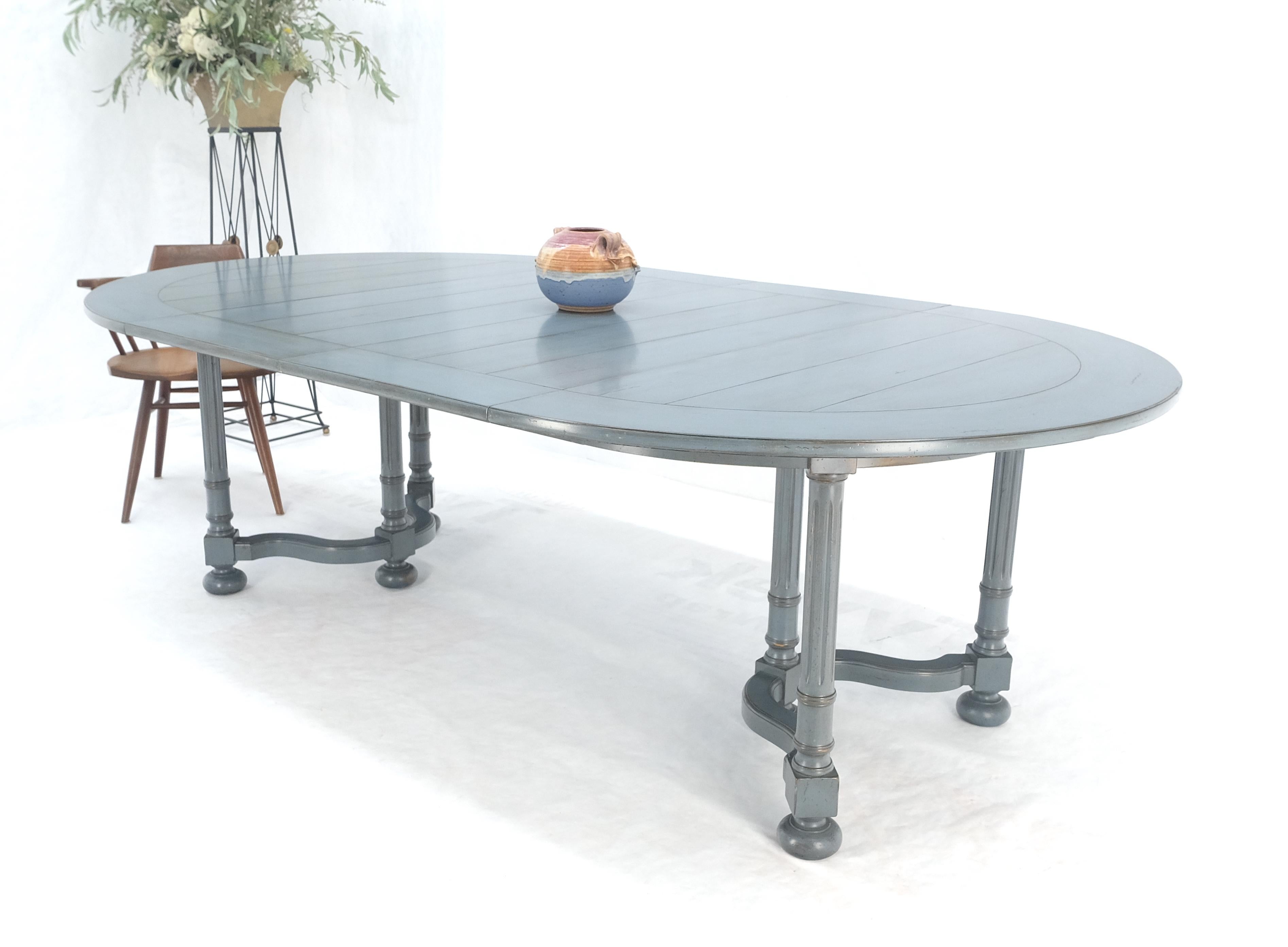 Baker Round Blue Grey Wash Milk Paint Style Finish Dining Table 2 Leaves MINT! For Sale 2