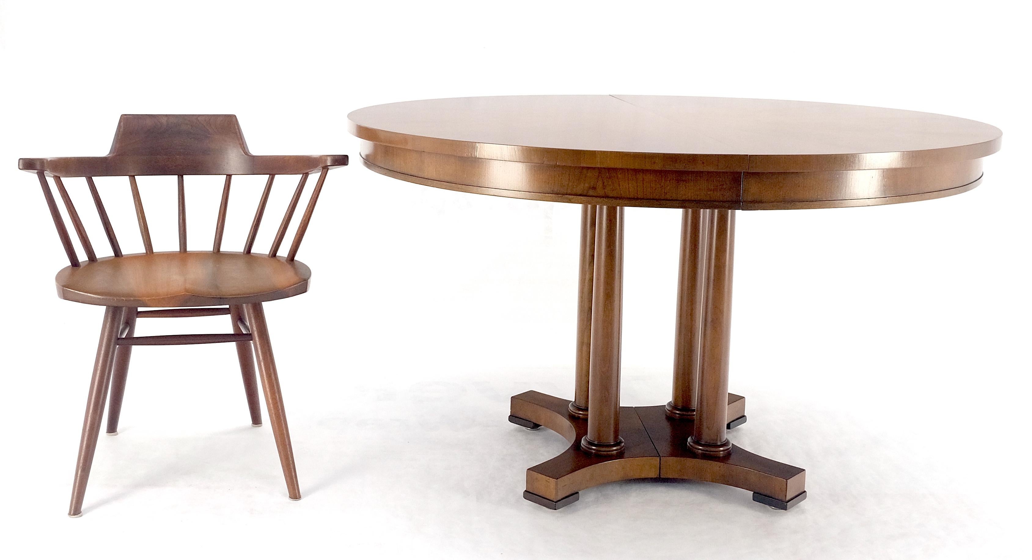 Baker Round Racetrack Table de salle à manger en bois fruitier MINT !
2 feuilles de 21