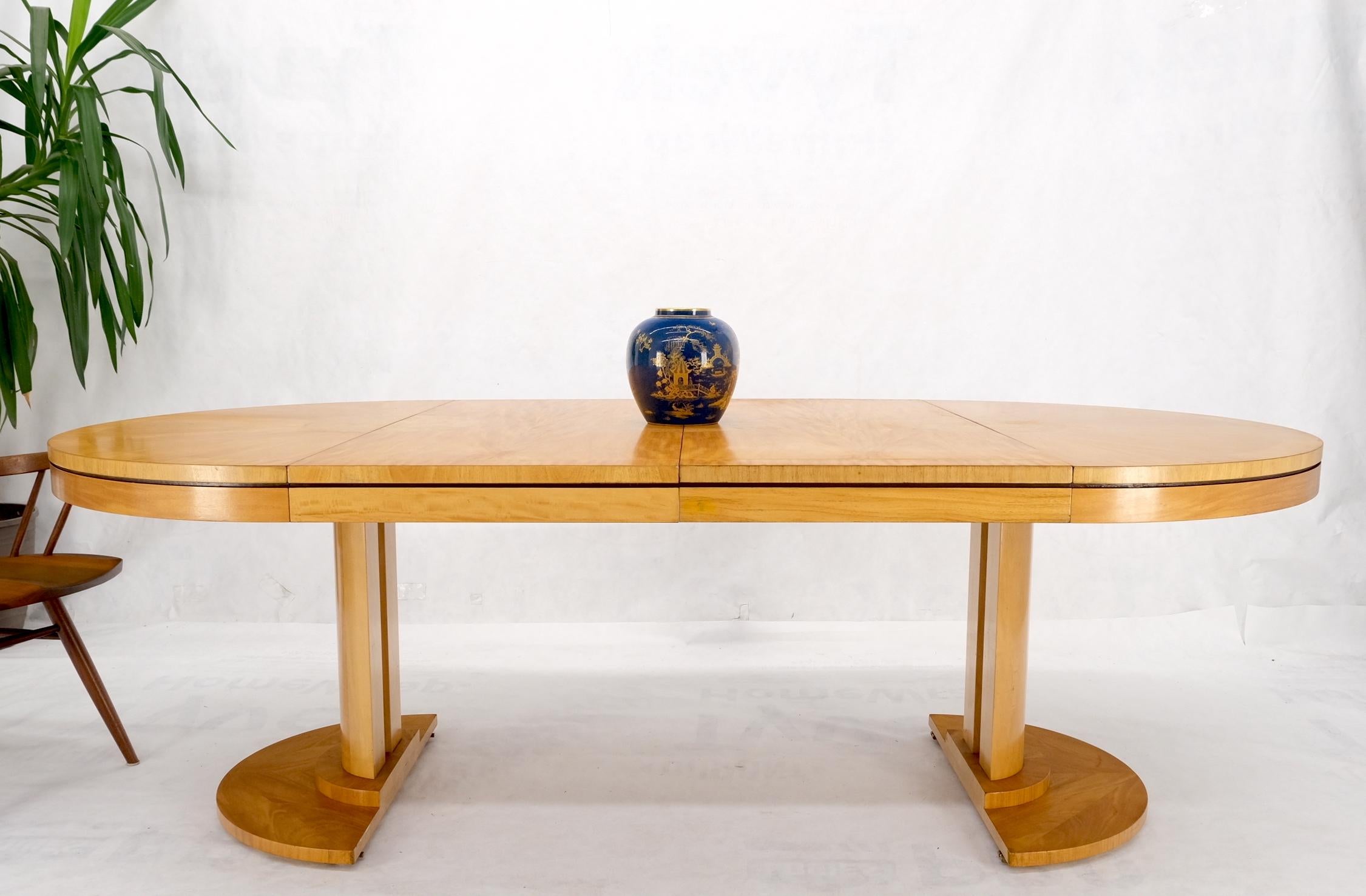 Mid-Century Modern Baker Satin Wood Blond Single Pedestal Banded Round Dining Table Two Leaves Mint