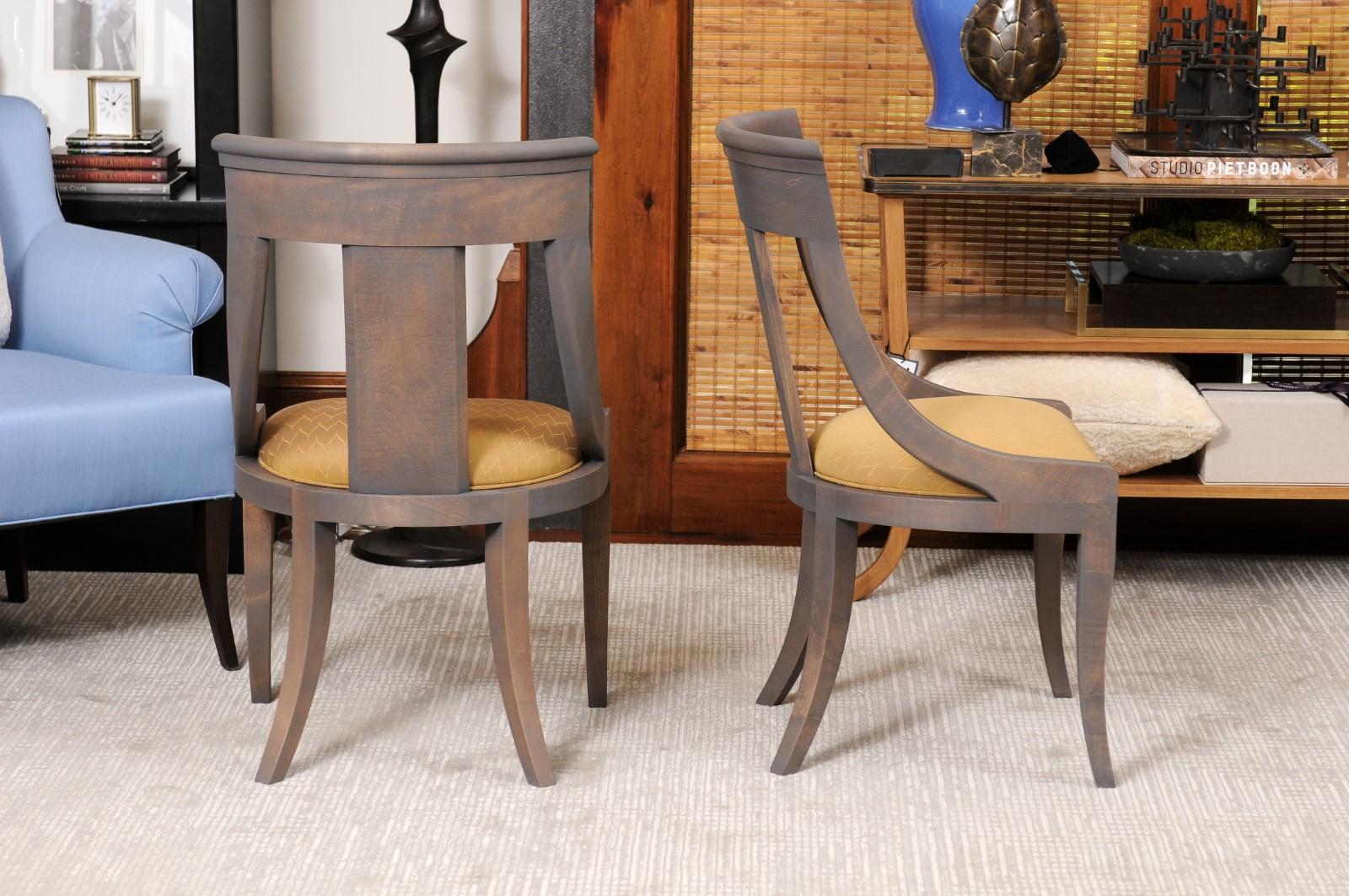 BakerSet of 8 Dining Chairs For Sale at 1stDibs
