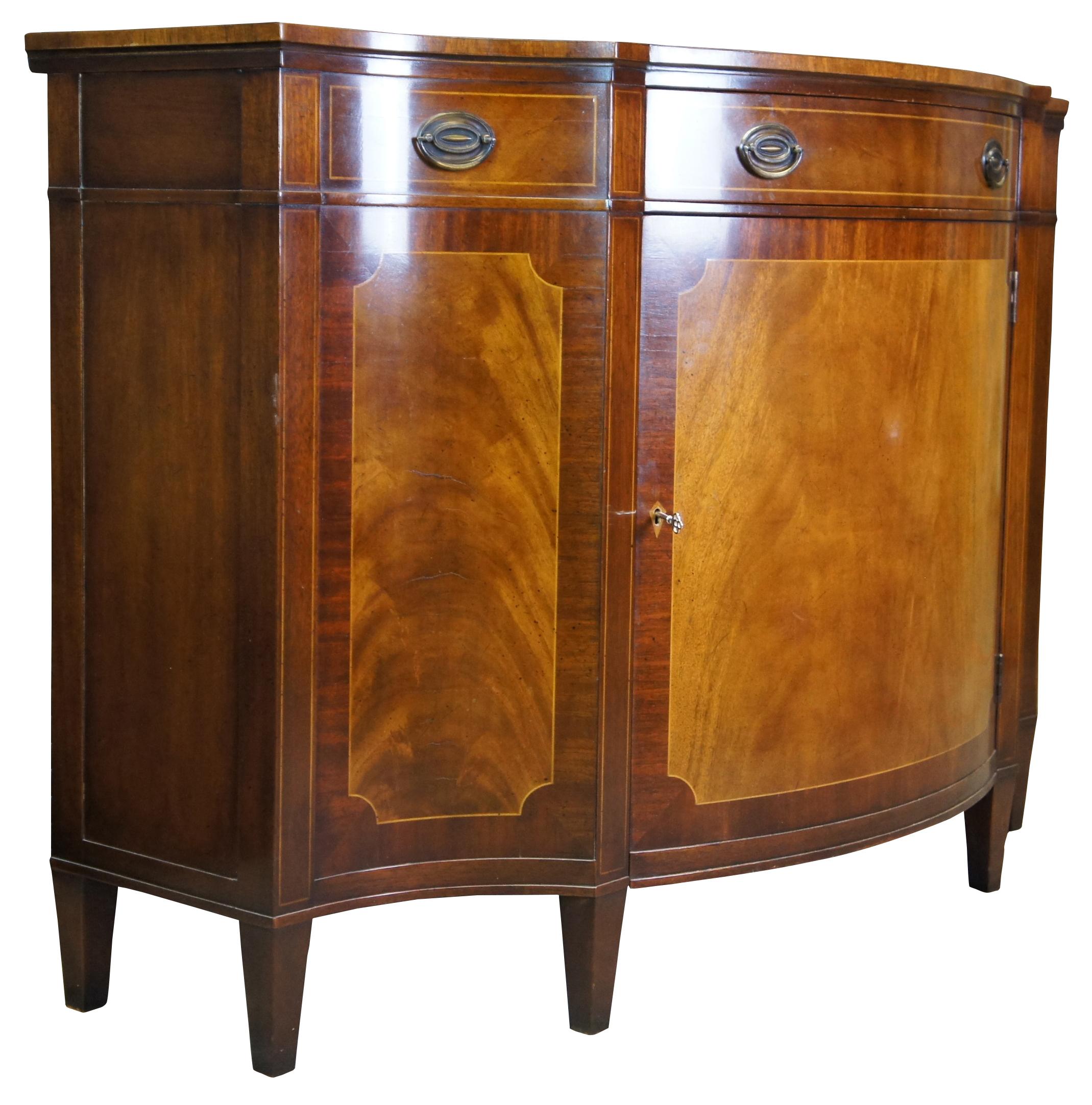 Baker Sheraton Flame Mahogany Demilune Bow Front Console Buffet Cabinet In Good Condition In Dayton, OH