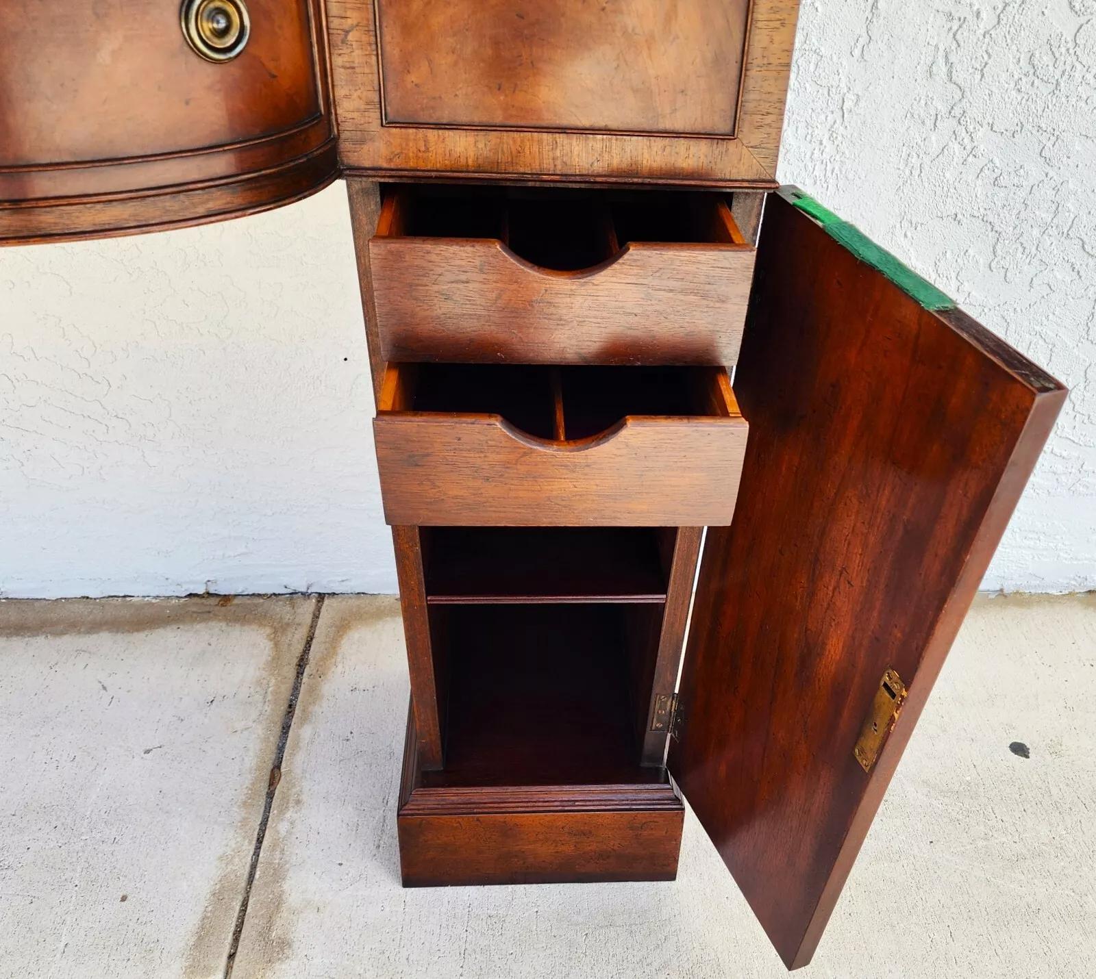 BAKER Sideboard Huntboard Bar Mahogany For Sale 8