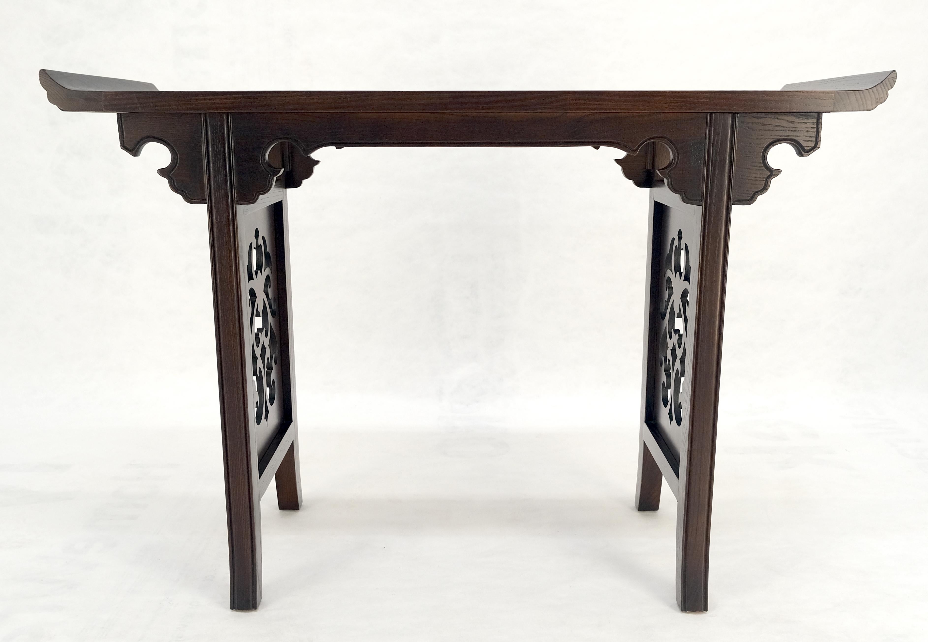 20th Century Baker Solid Walnut Pierced Carved Legs Rolled Edge Asian Console Sofa Table MINT For Sale