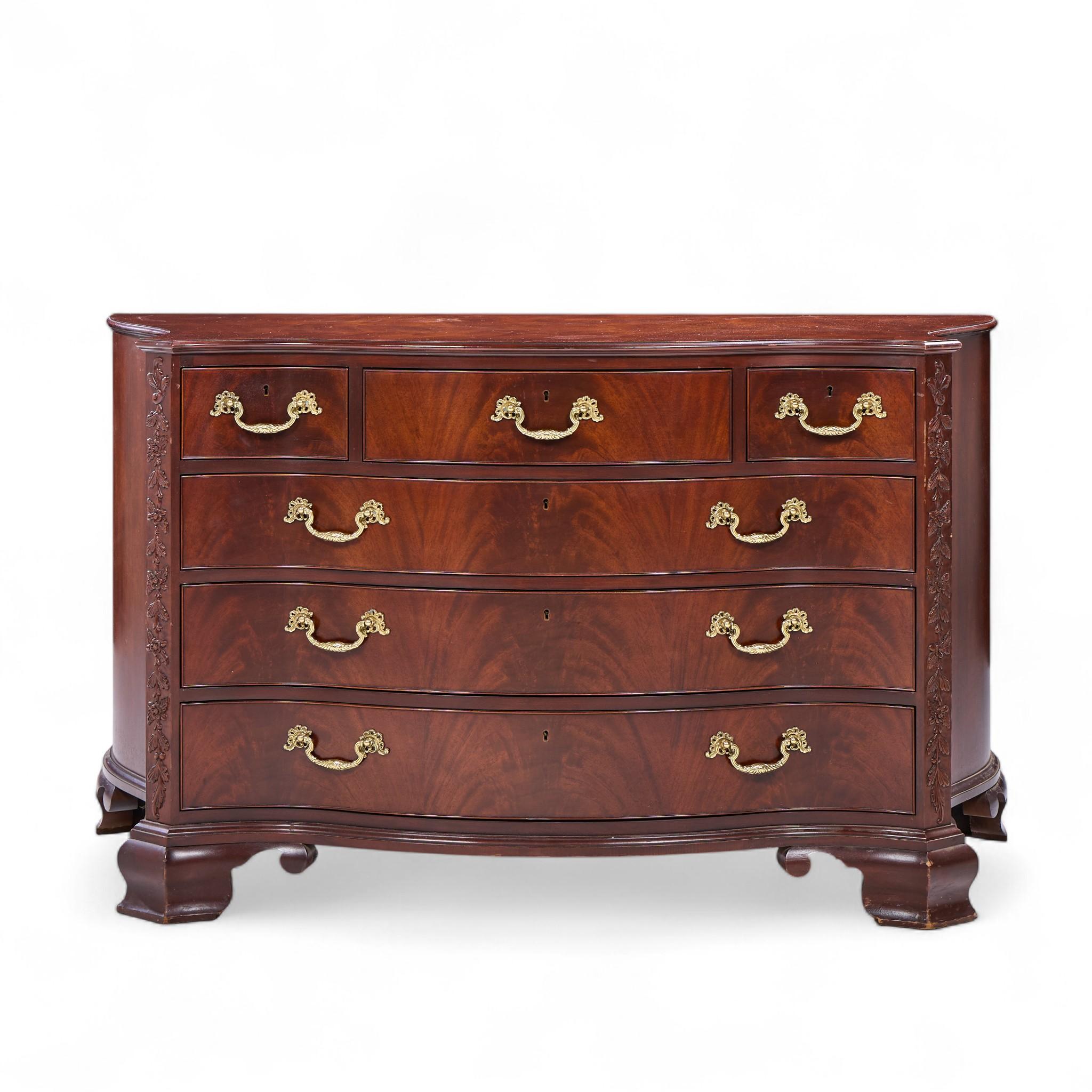 Baker Stately Homes Chippendale Serpentine Mahogany Bachelors Chest Dresser

Questa cassapanca da scapolo misura: 56,75 larghezza x 23,75 profondità x 33 altezza

Scattiamo le nostre foto in uno studio a illuminazione controllata per mostrare il