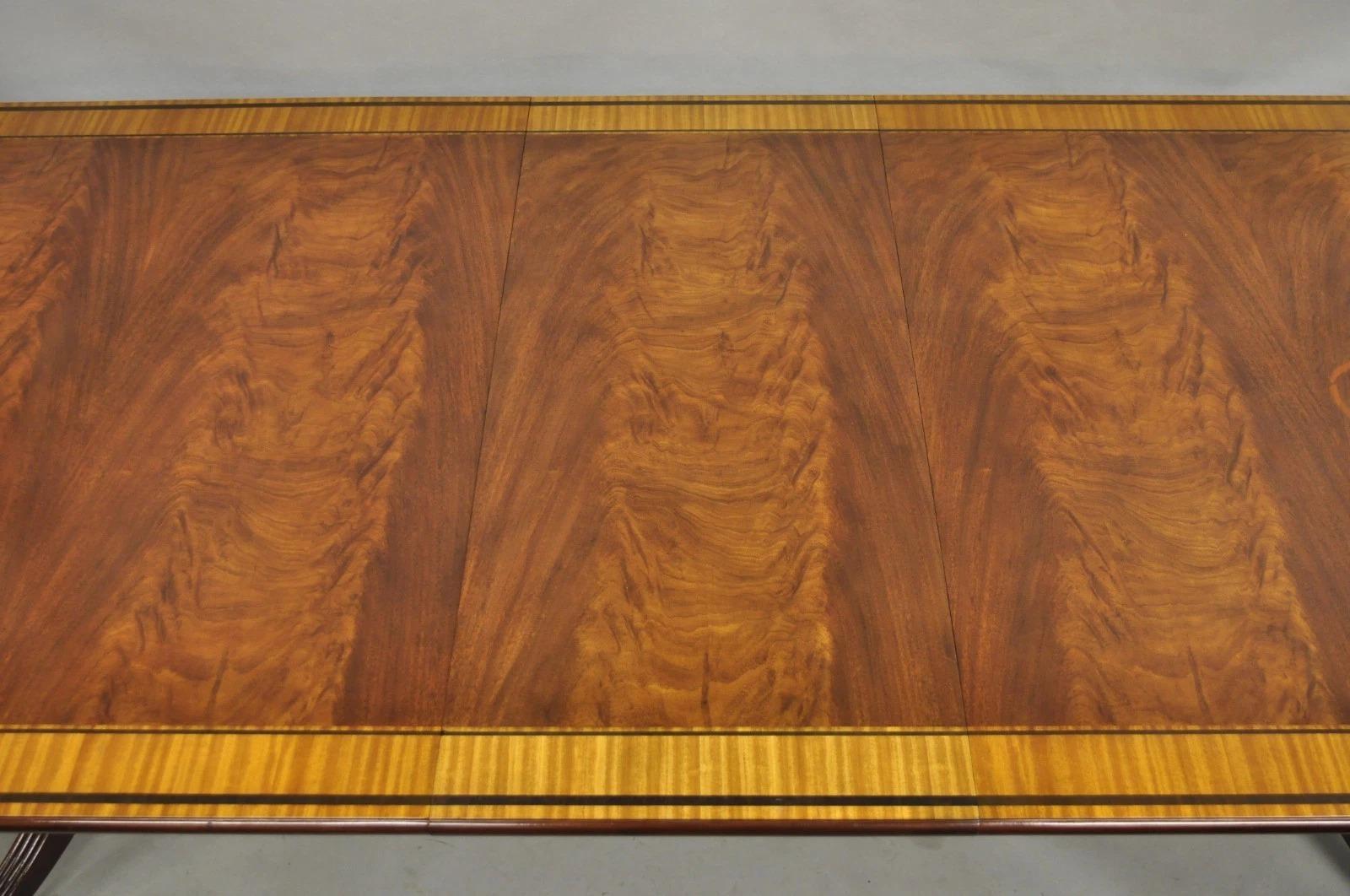 Baker Stately Homes Collection Georgian Duncan Phyfe Mahogany Dining Room Table For Sale 7