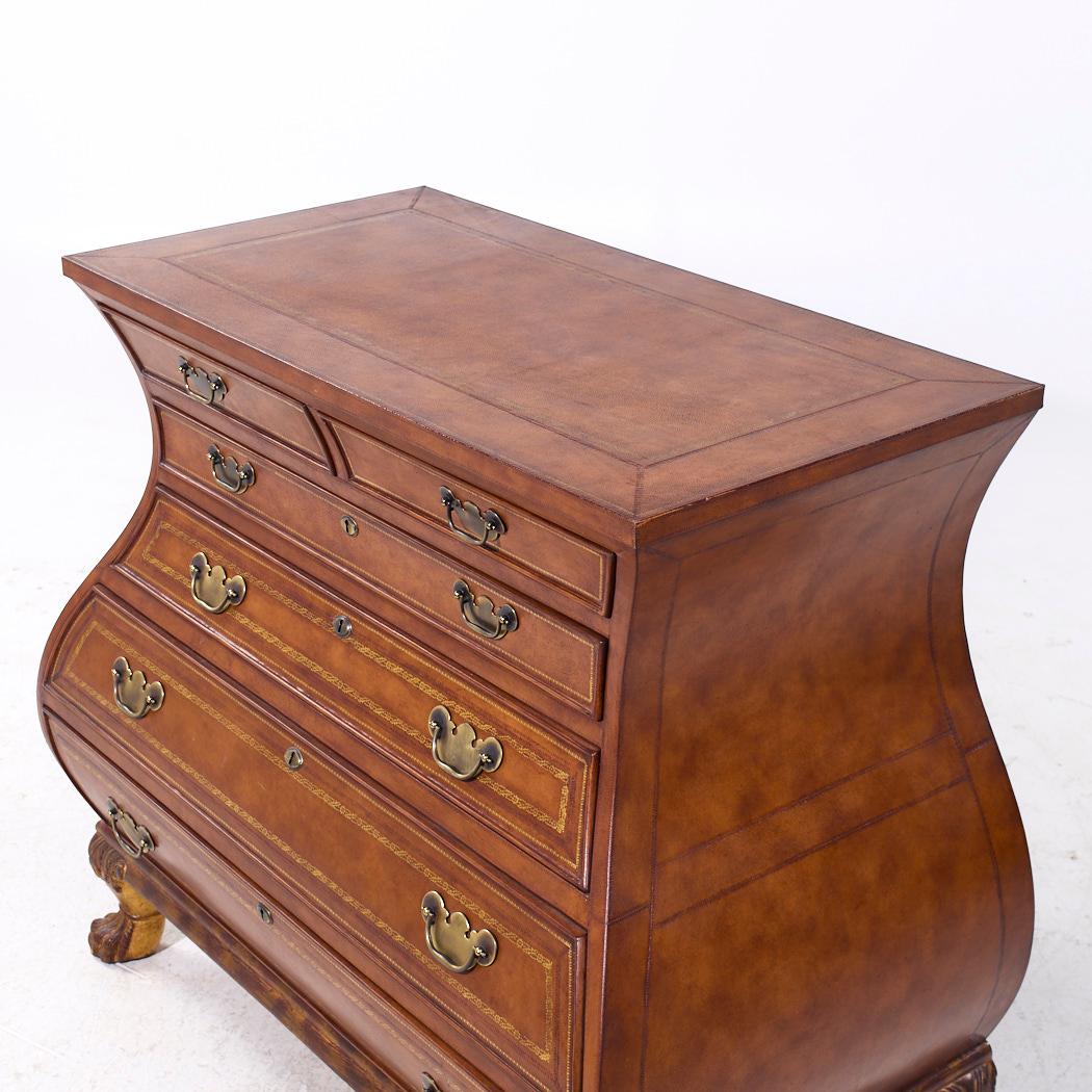 Cassettone Bombay intarsiato in stile Baker Stately Homes in vendita 3