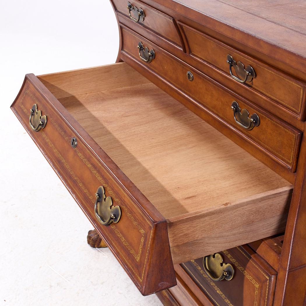 Metallo Cassettone Bombay intarsiato in stile Baker Stately Homes in vendita