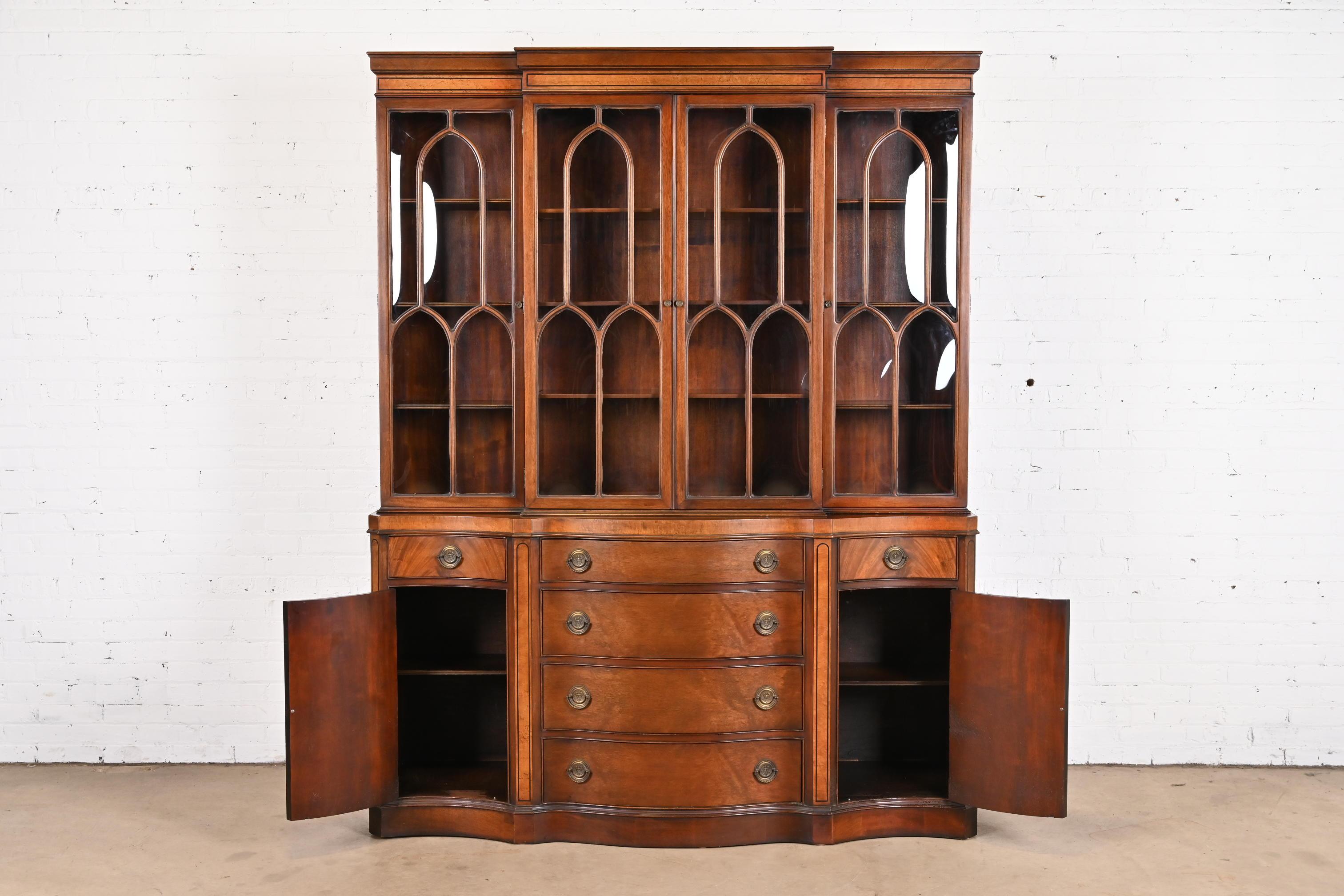 Baker Style Georgian Mahogany Breakfront Bookcase Cabinet with Secretary Desk In Good Condition In South Bend, IN