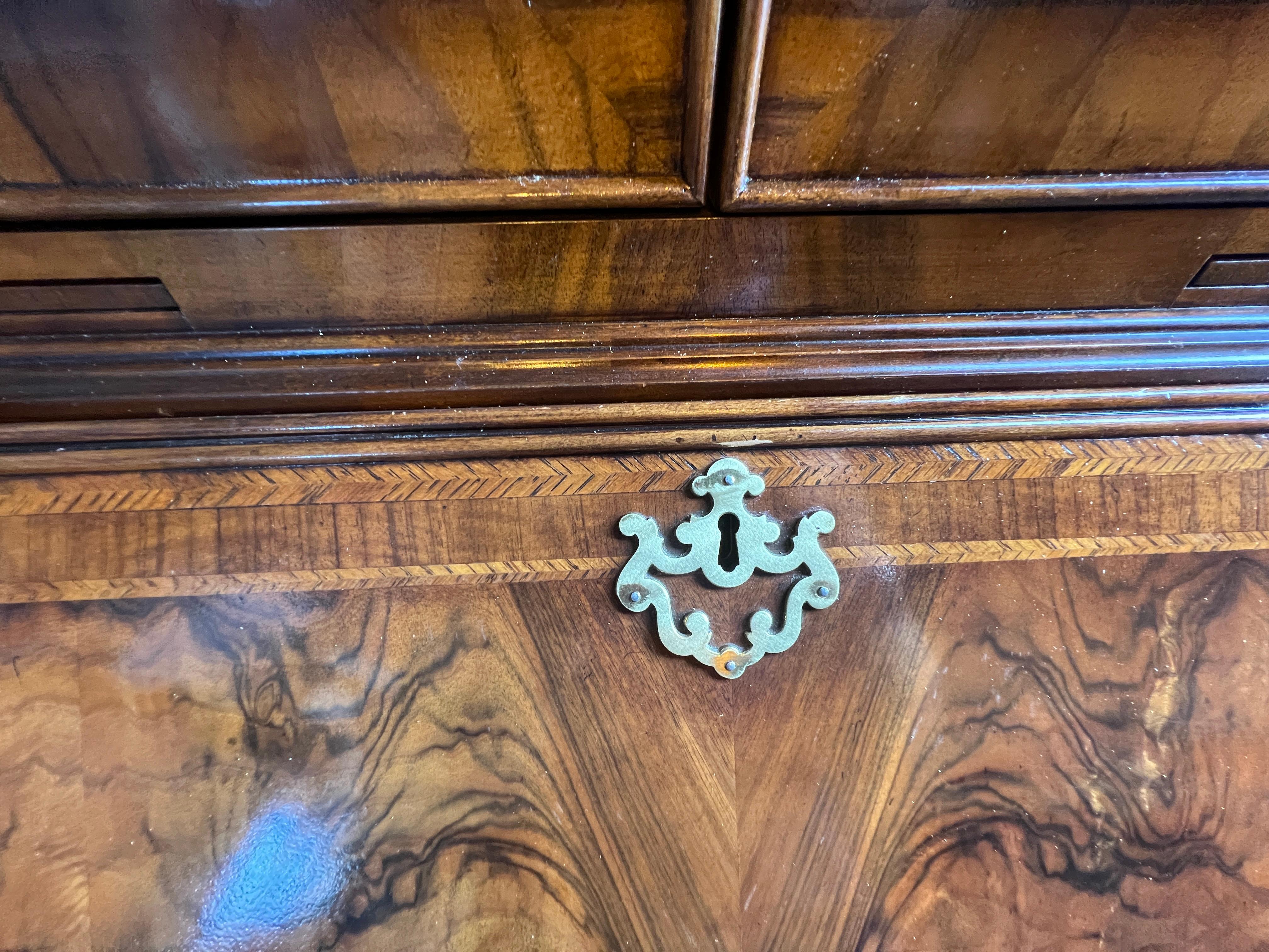 Collection'S Stately Home di Baker, Mobile da ufficio Queen Anne in vendita 3