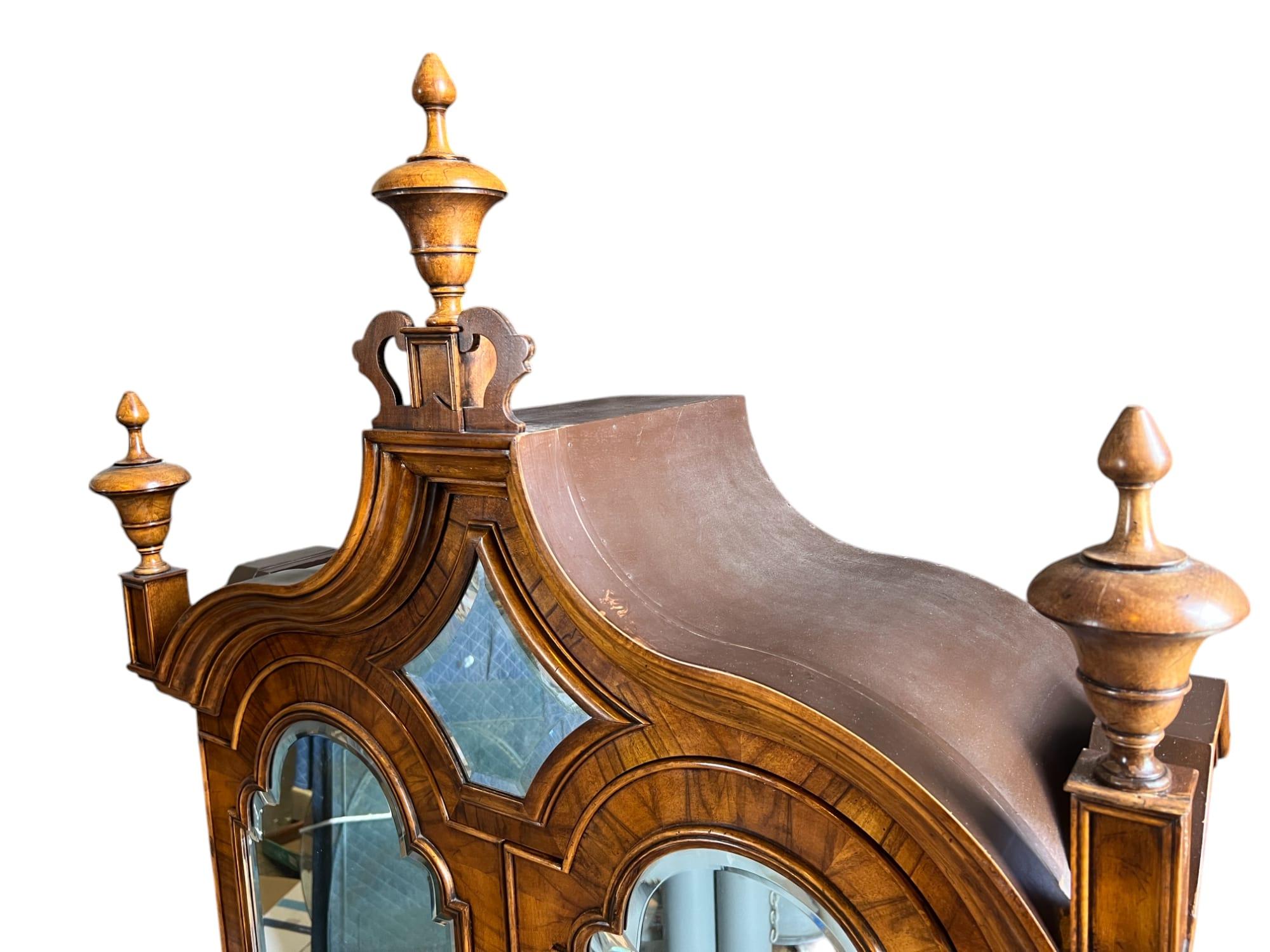 Collection'S Stately Home di Baker, Mobile da ufficio Queen Anne in vendita 7