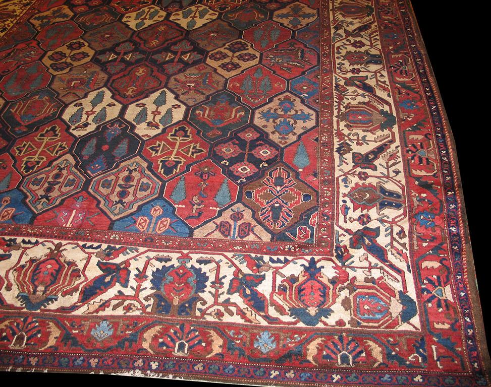 Antique Persian Bakhtiari rug allover pattern. Measures: 11'9
