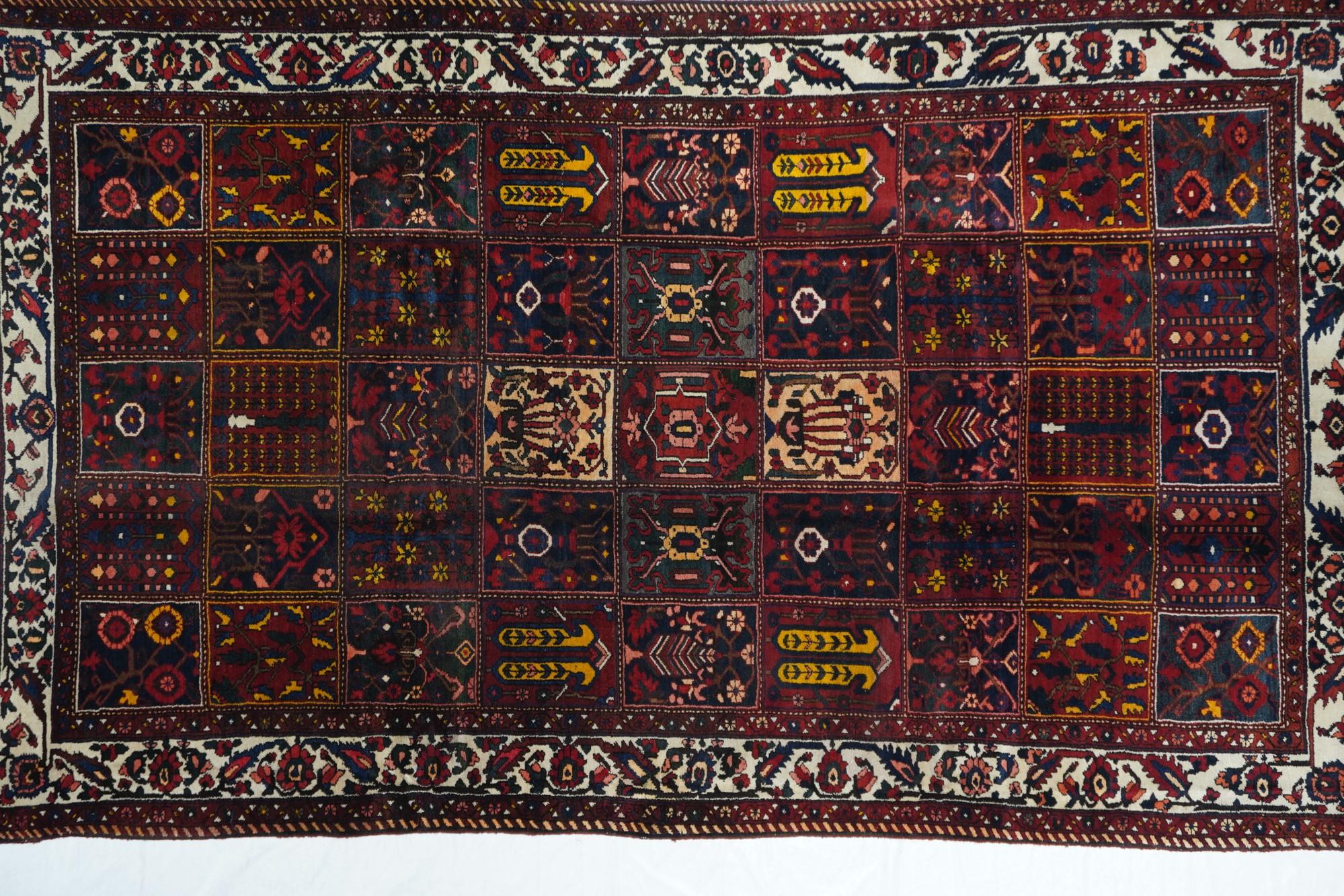 Mid-20th Century Bakhtiari Rug For Sale