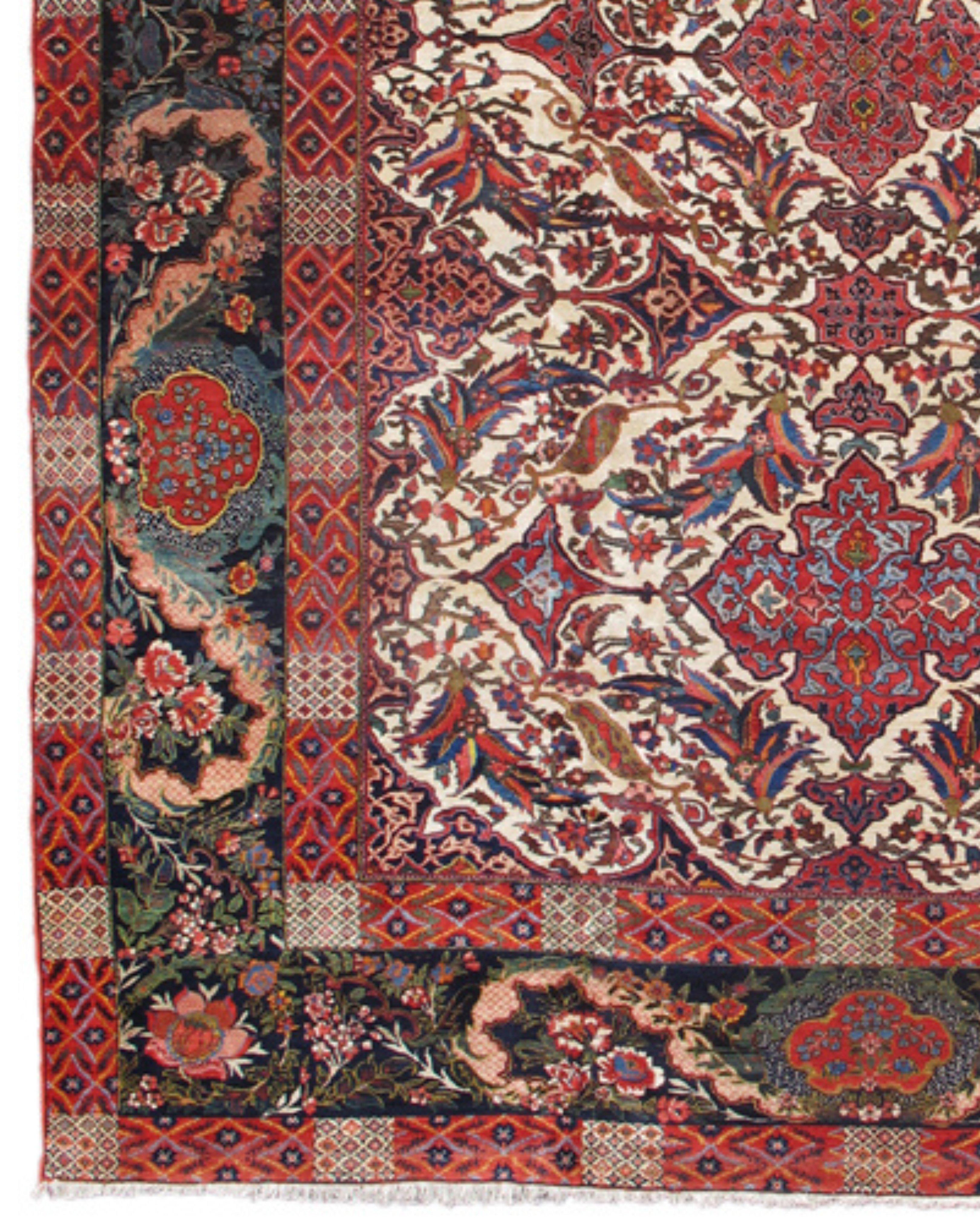 Wool Bakhtiari Rug, Early 20th Century For Sale