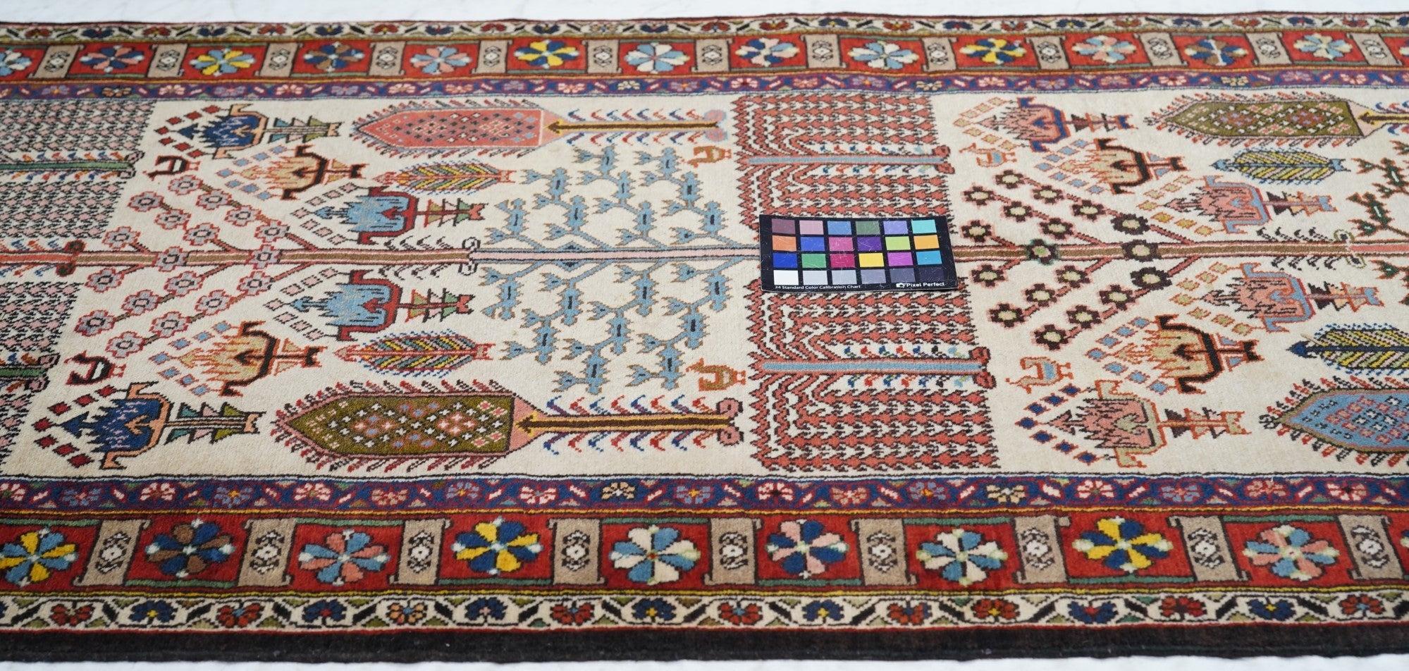 Runner Bakhtiari 2'9'' x 9'4'' in vendita 4