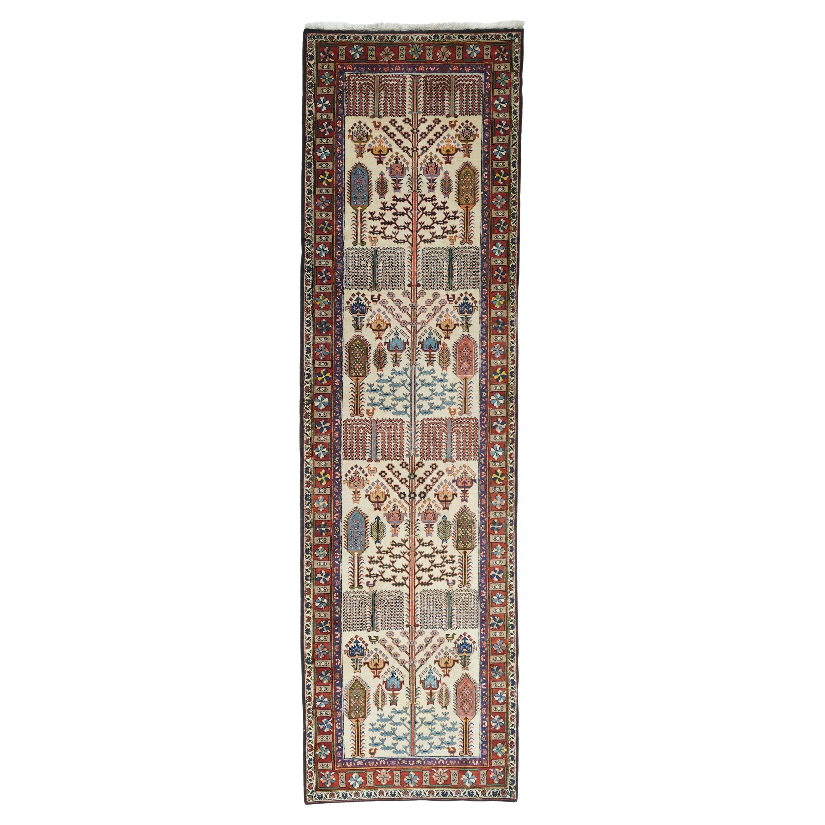 Runner Bakhtiari 2'9'' x 9'4'' in vendita