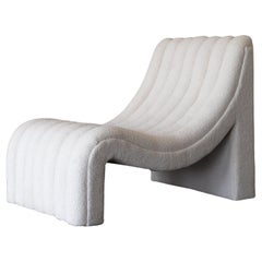 BALANCE CHAIR - Calm Boucle by SHO MODERN