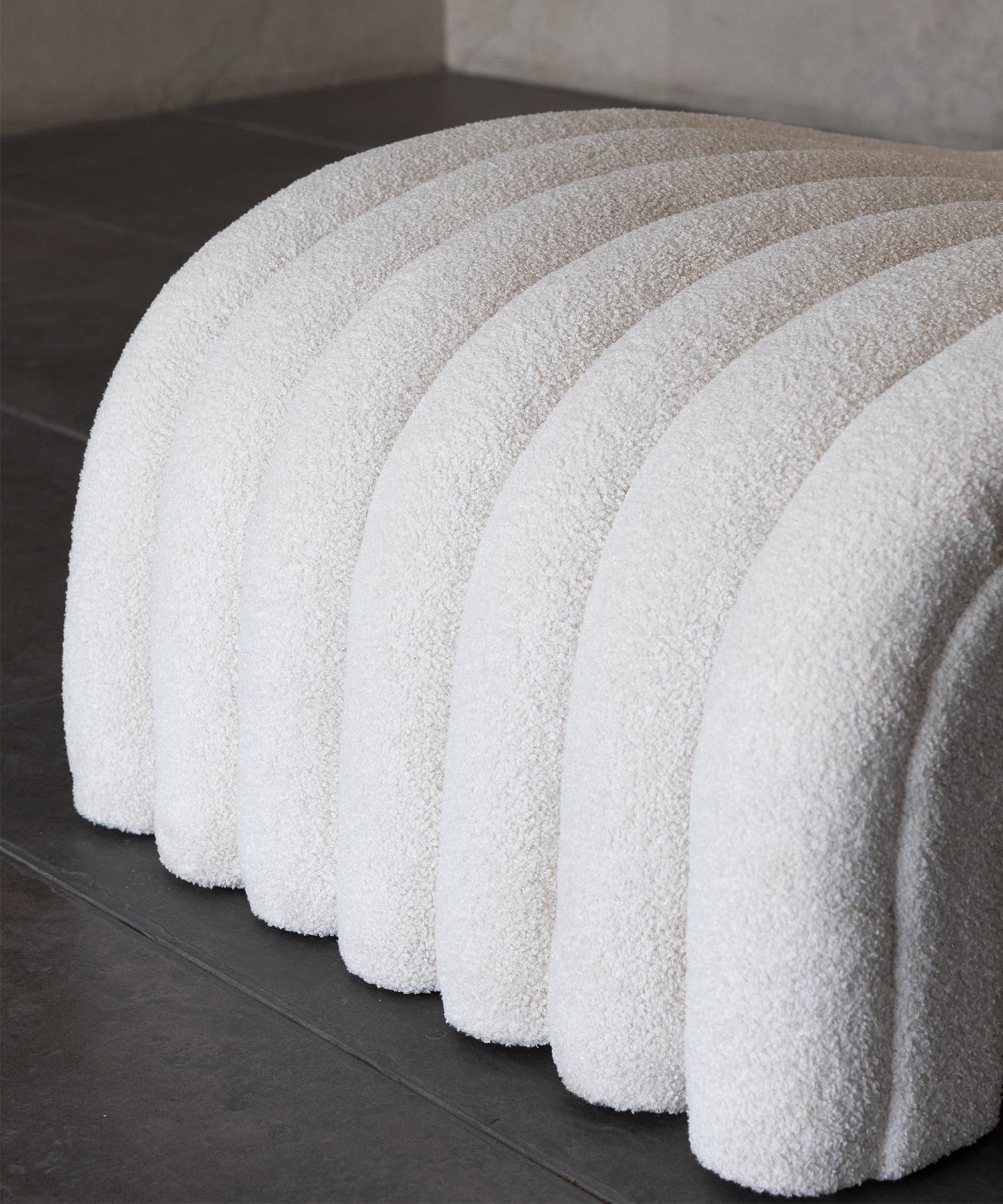 SILLA BALANCE - Calm Boucle by SHO MODERN en Nuevo estado para la venta en Laguna Niguel, CA