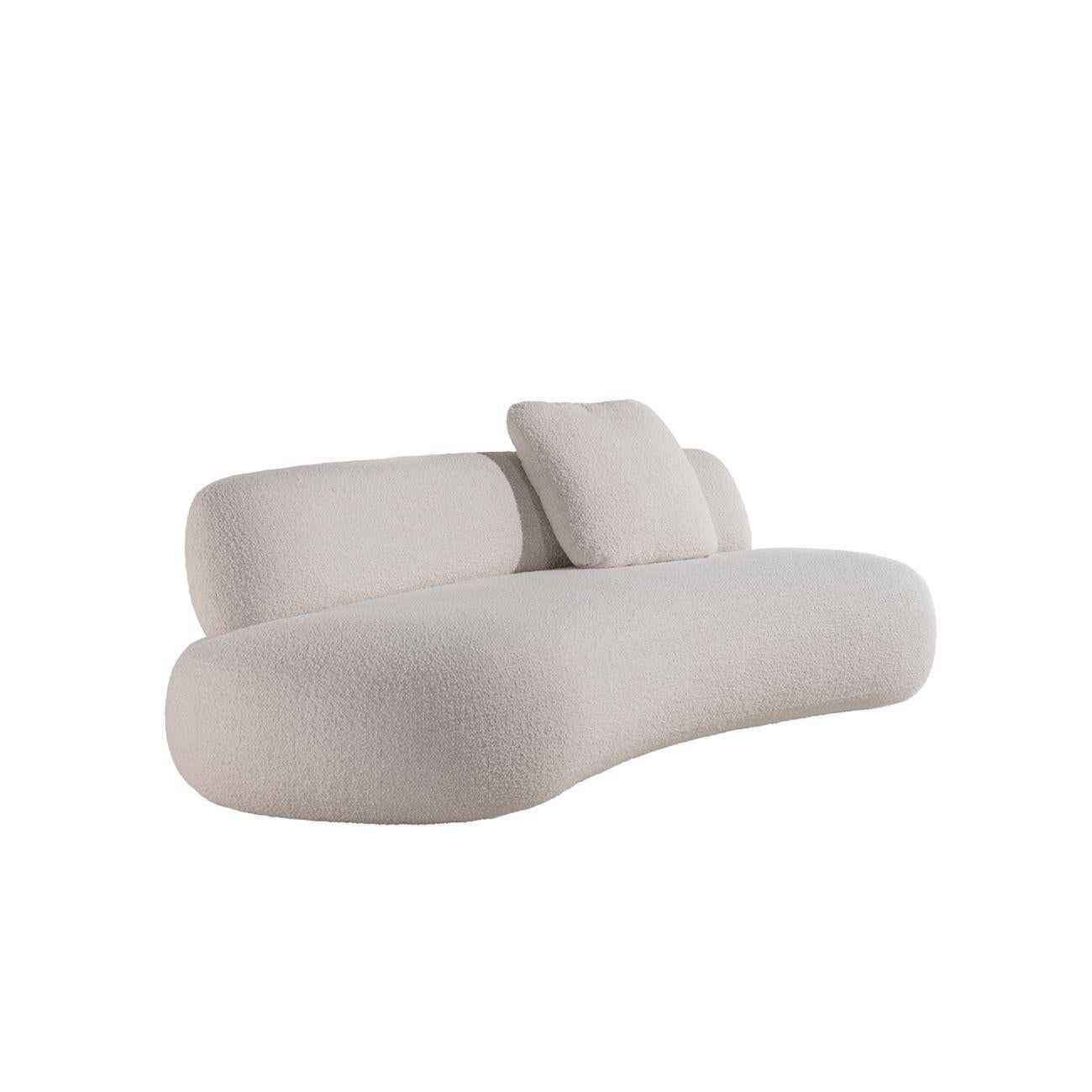 El Sofá Modular Balance es un mueble impresionante y único, perfecto para quienes desean añadir un toque de elegancia y estilo a su salón o sala de estar. 

Su diseño minimalista rezuma elegancia y comodidad. Cada detalle del Sofá Equilibrio está