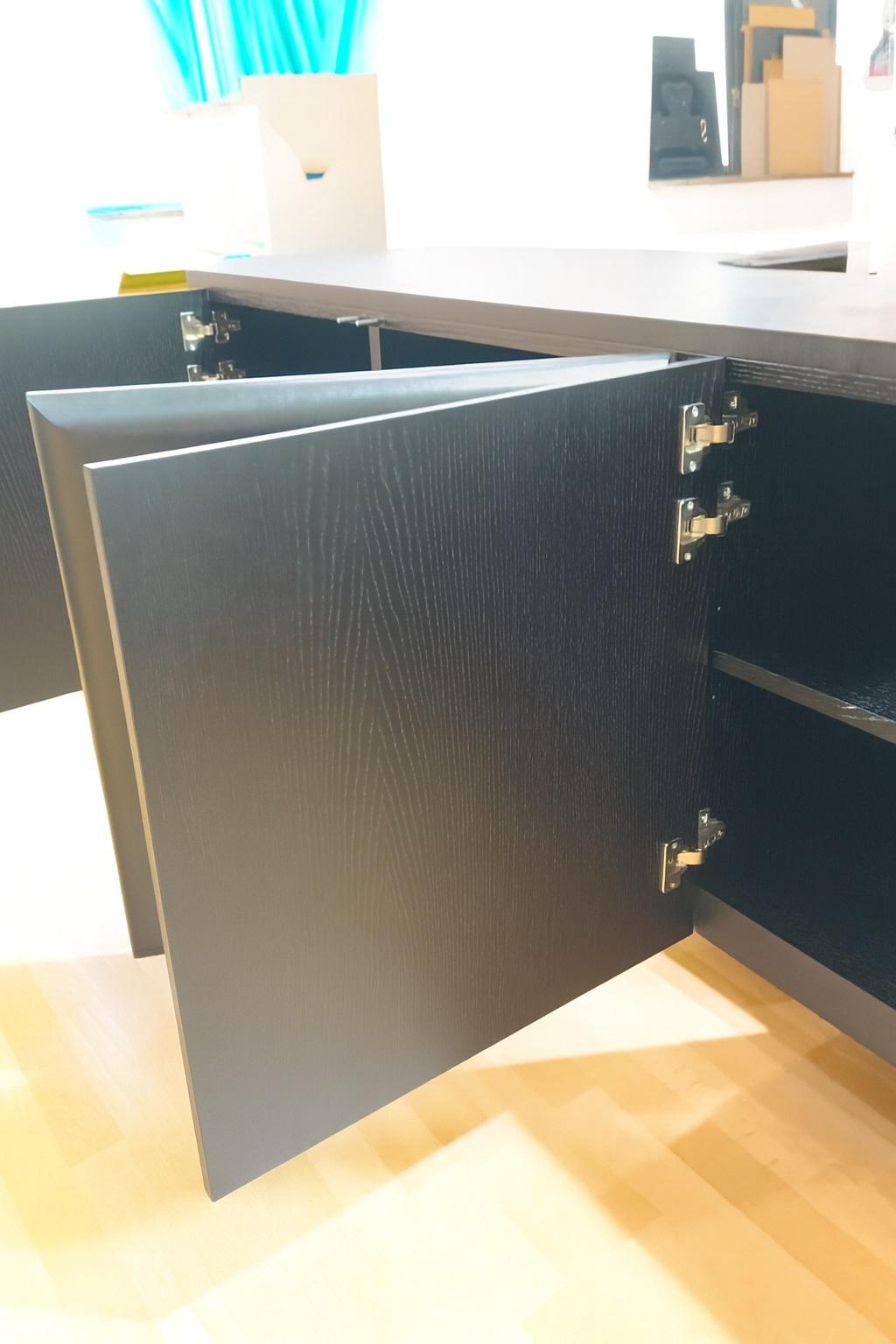 Contemporary Balance on Order 146949142 Buffet with Curved Edges in Sleek Black Finish For Sale