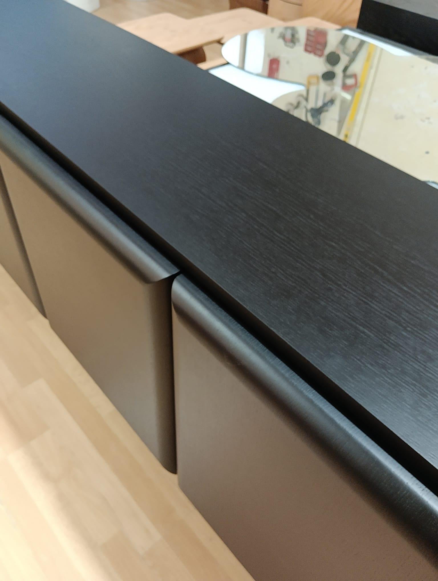 Balance on Order 146949142 Buffet with Curved Edges in Sleek Black Finish For Sale 1