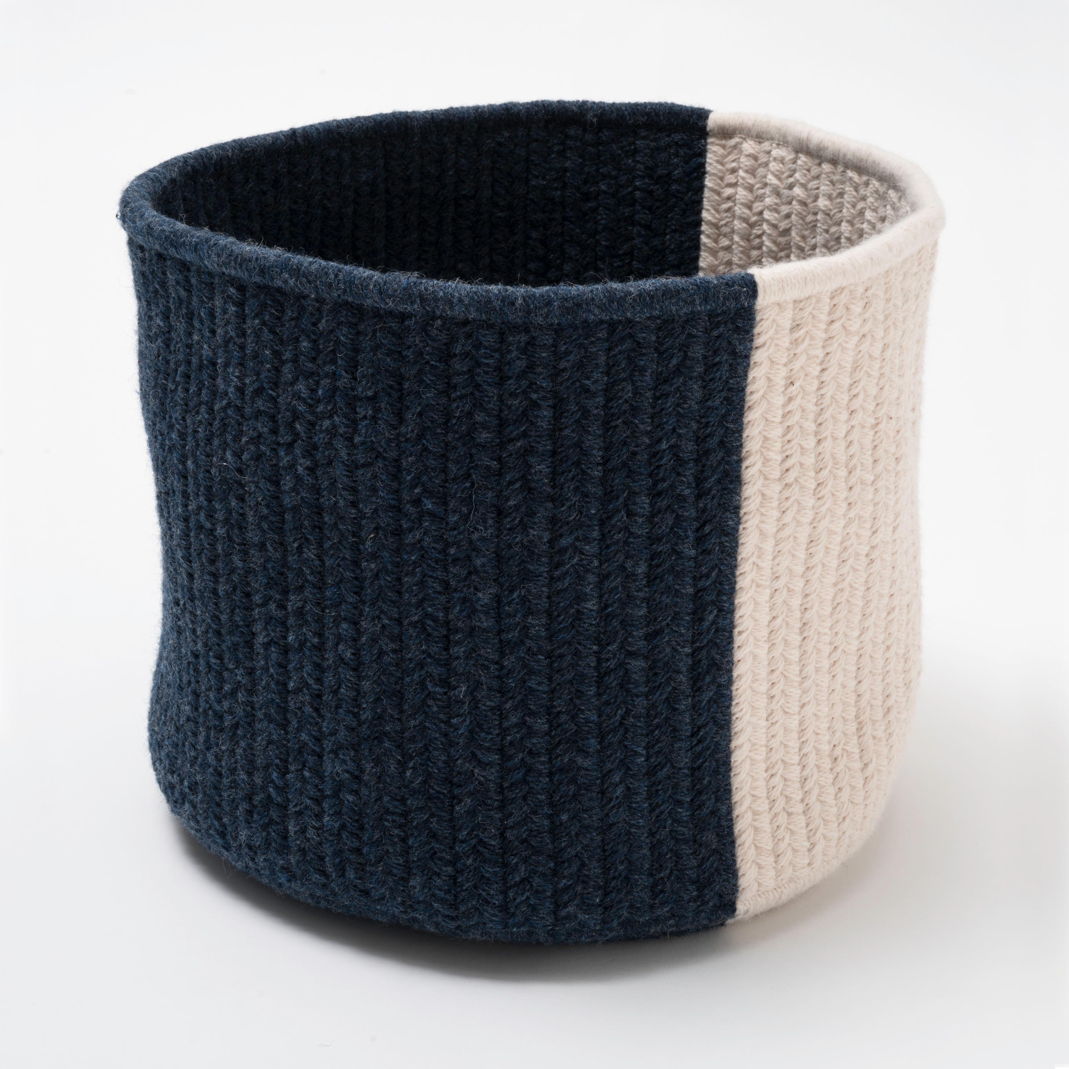 Balance Wool Basket in Light Grey and Cream Custom Woven in the USA im Angebot 6