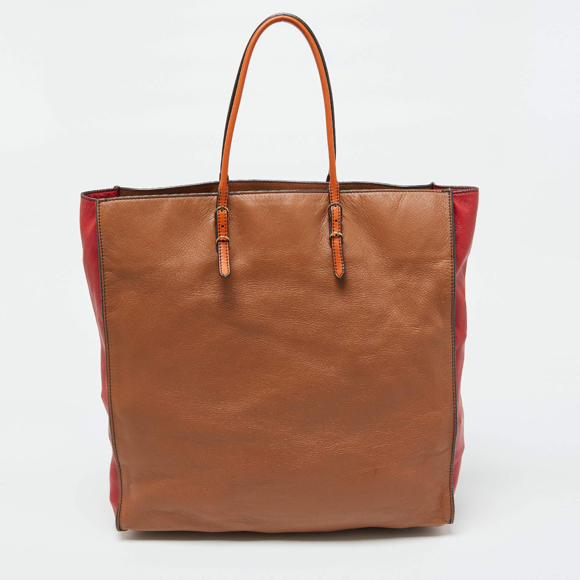 Balanciaga - Tote Papier A5 in pelle multicolore In condizioni buone in vendita a Dubai, Al Qouz 2