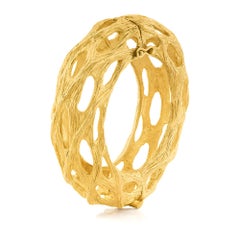 Balandra-Armreif aus bronzefarbener, mit 22-karätigem Gold plattierter Bronze von SOPHIE SIMONE DESIGNS