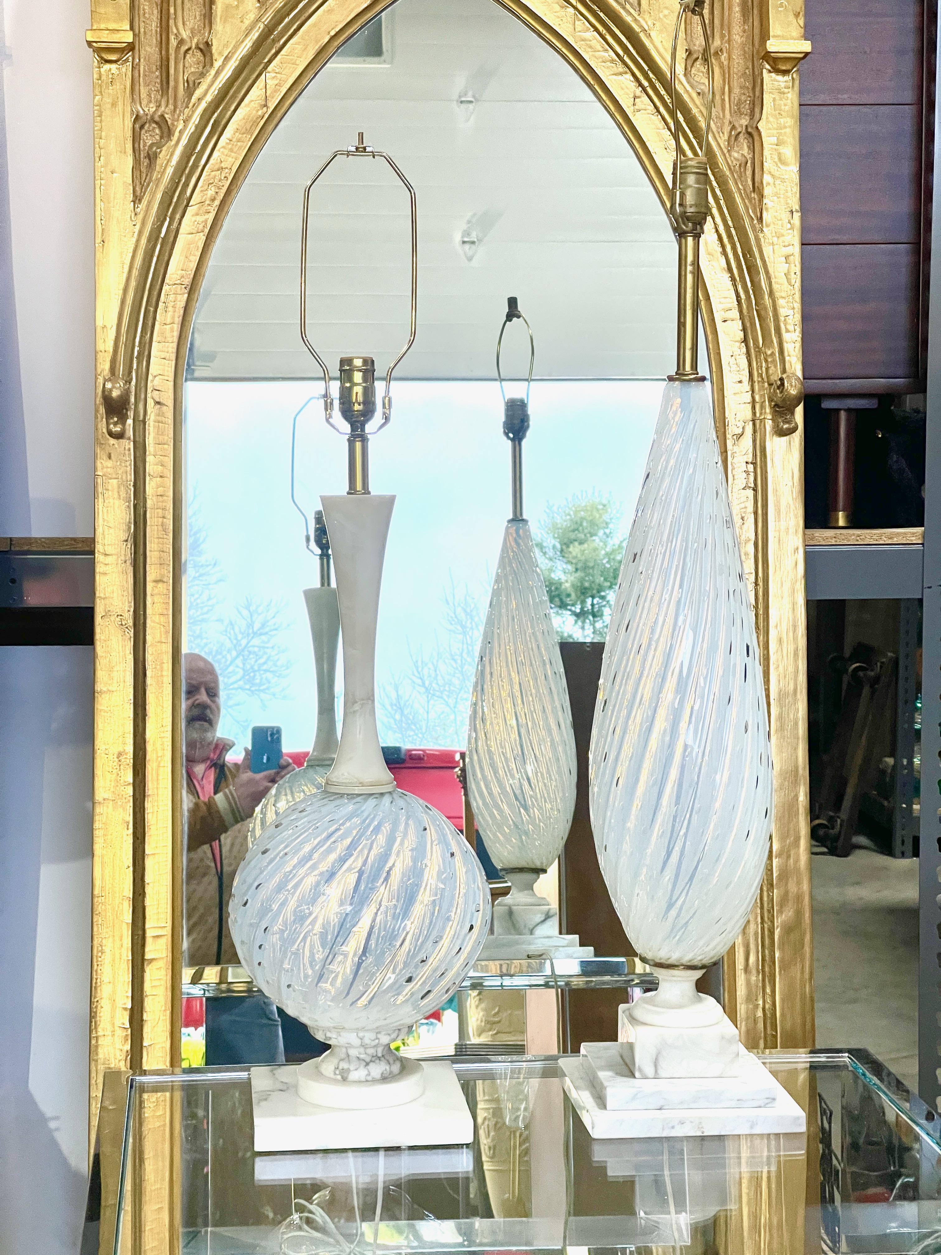 Balboa Bullicante Glass & Alabaster Lamp For Sale 9