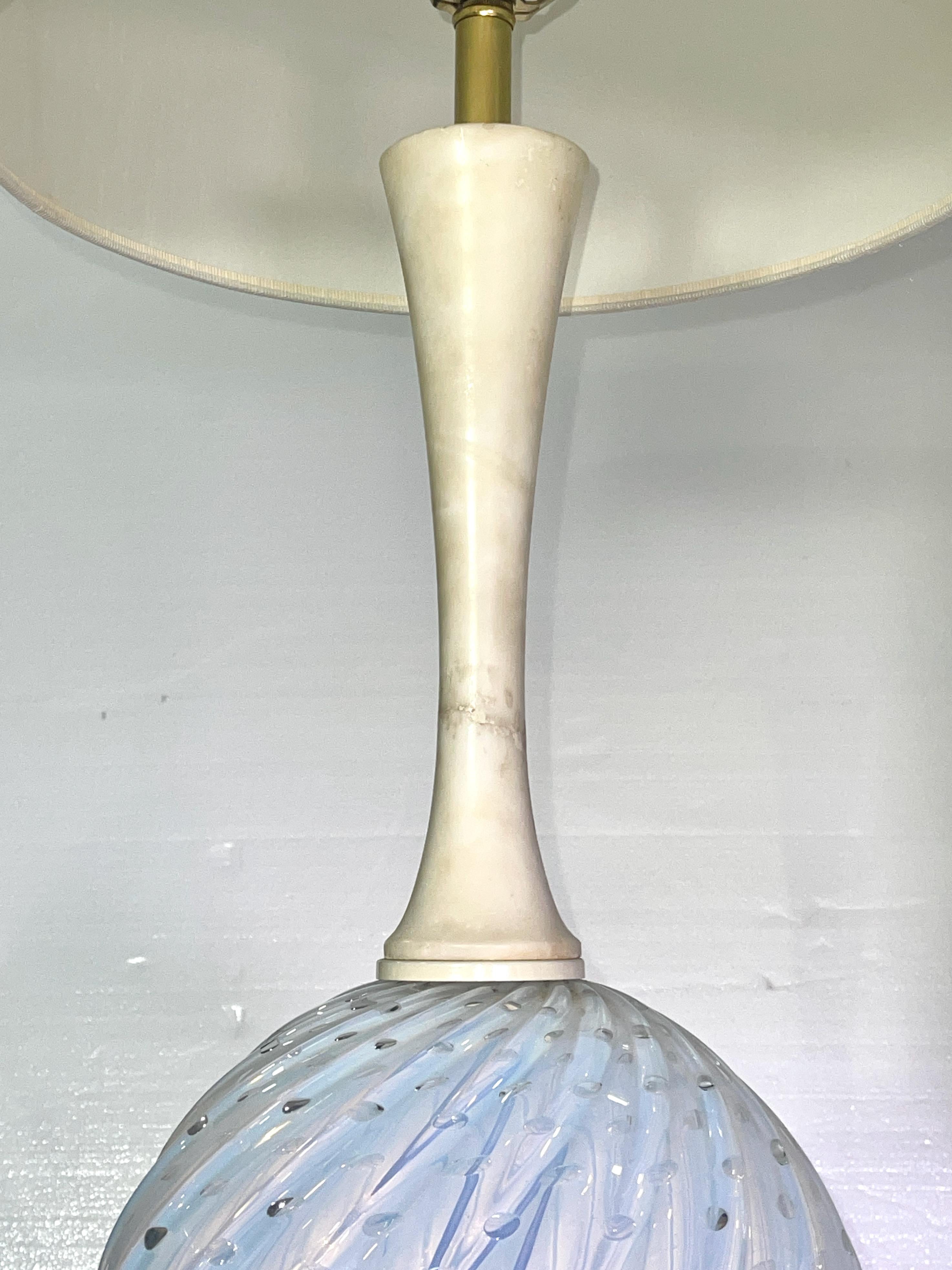 Balboa Bullicante Glass & Alabaster Lamp In Good Condition For Sale In Hanover, MA