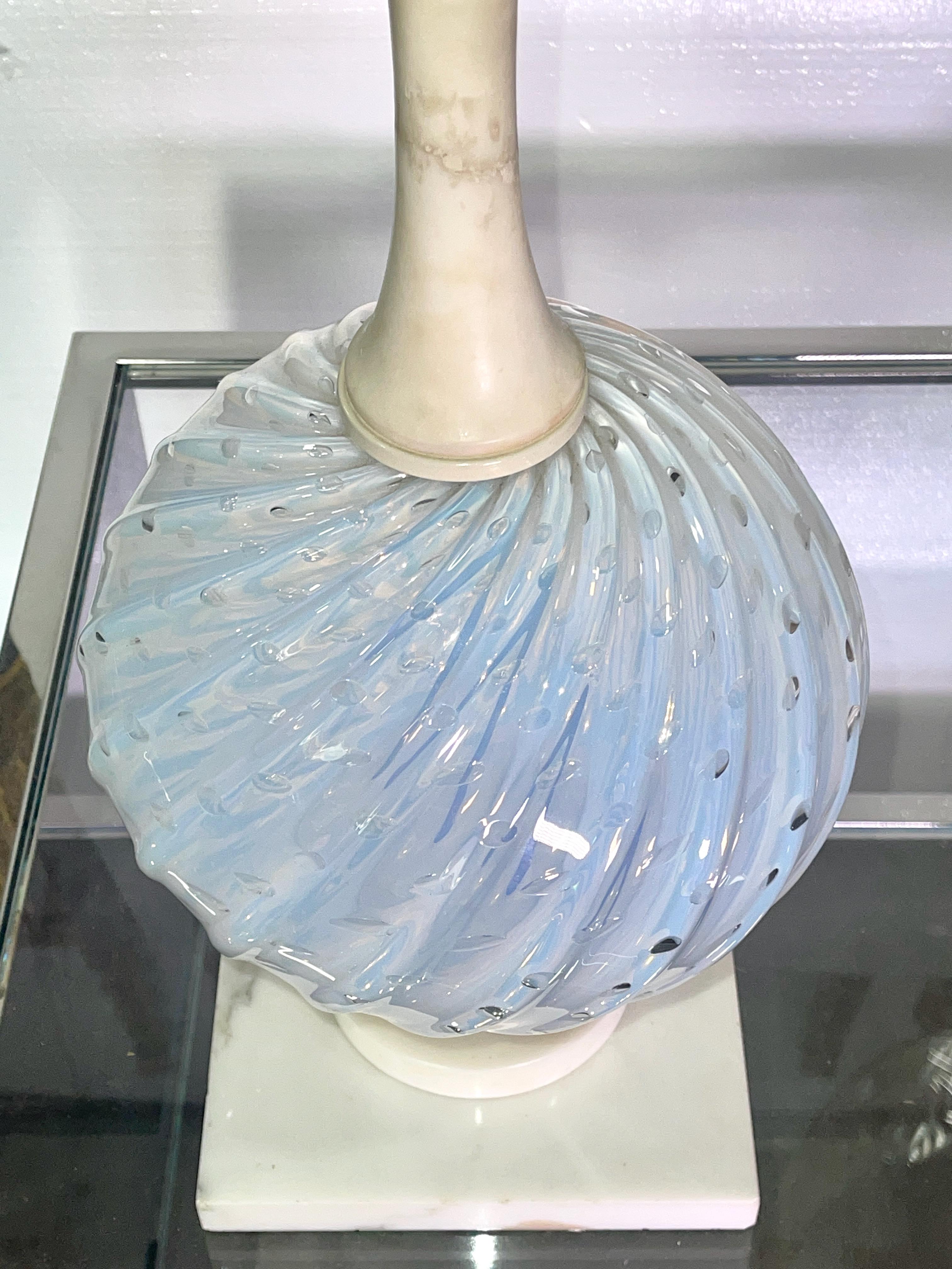 Mid-20th Century Balboa Bullicante Glass & Alabaster Lamp For Sale