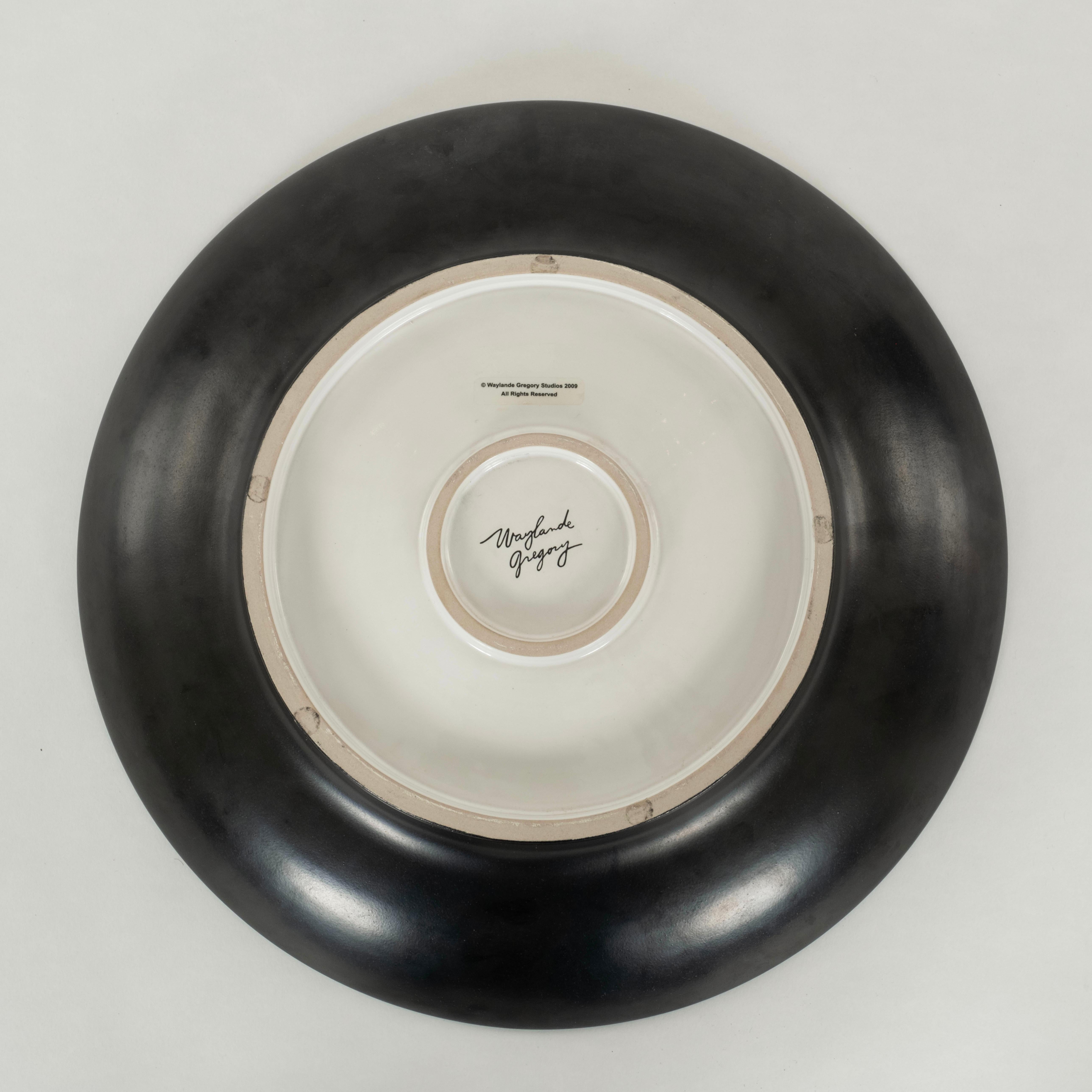 Balck Gold Waylande Gregory Shallow Dish Bowl In Good Condition For Sale In Houston, TX