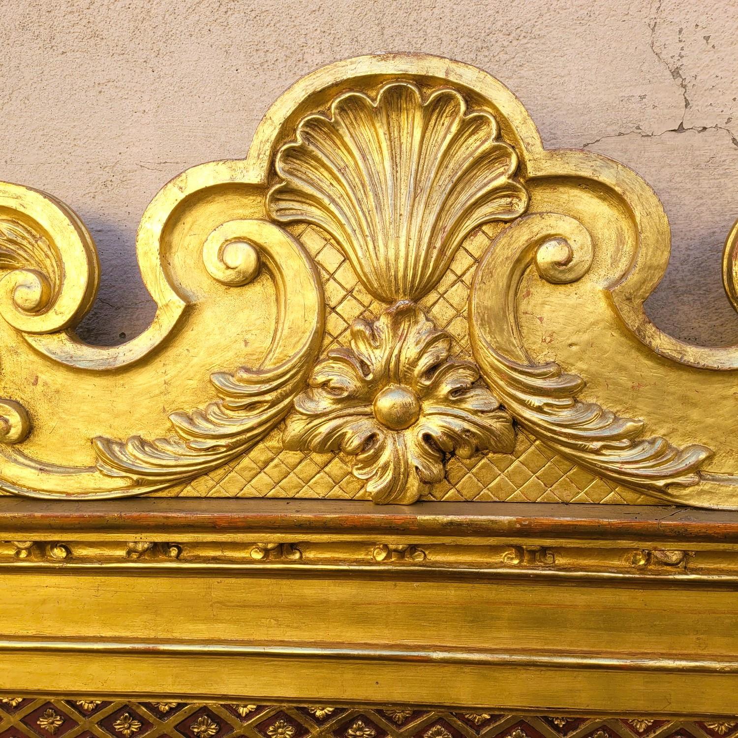 Renaissance Baldaquin - Large Four-poster Bed In Gilded Wood, Late 19th Century For Sale