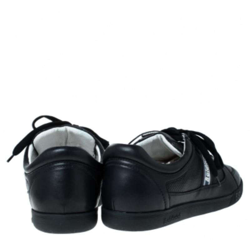 Zapatillas con cordones de piel azul perforada Baldinini Talla 44 Negro en venta