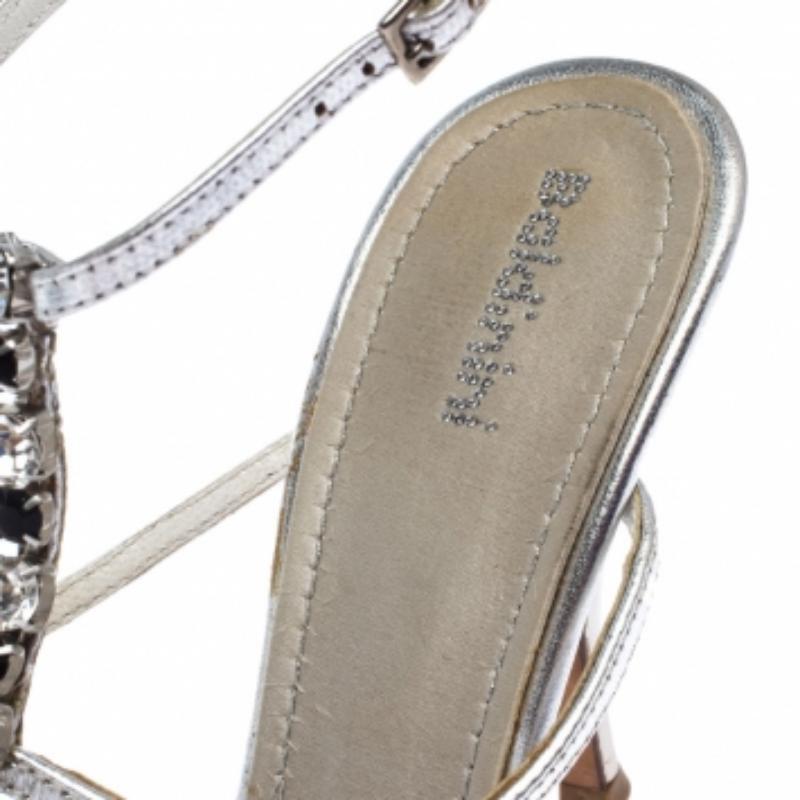 Baldinini Metallic Silver Leather Crystal Embellised Ankle Sandals Size 39 en venta 1