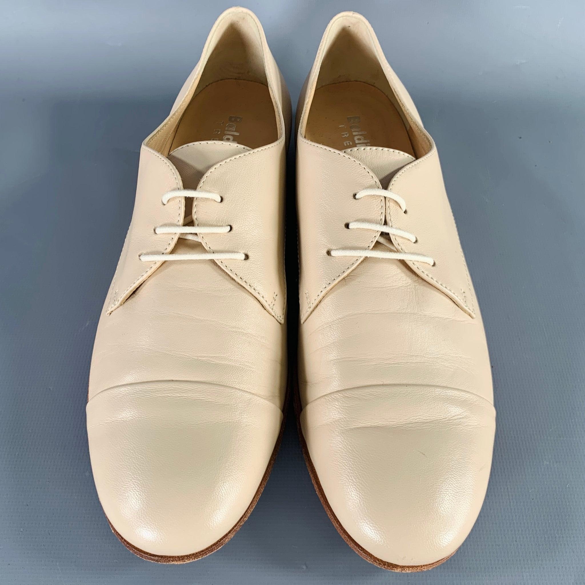 Women's BALDININI Size 7 Beige Leather Cap Toe Lace-Up Shoes For Sale