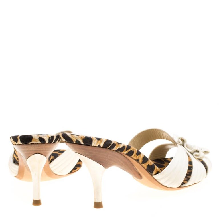 Baldinini White Pleated Leather Peep Toe Slides Size 36 For Sale at 1stDibs