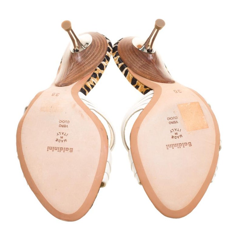 Baldinini White Pleated Leather Peep Toe Slides Size 36 For Sale at 1stDibs