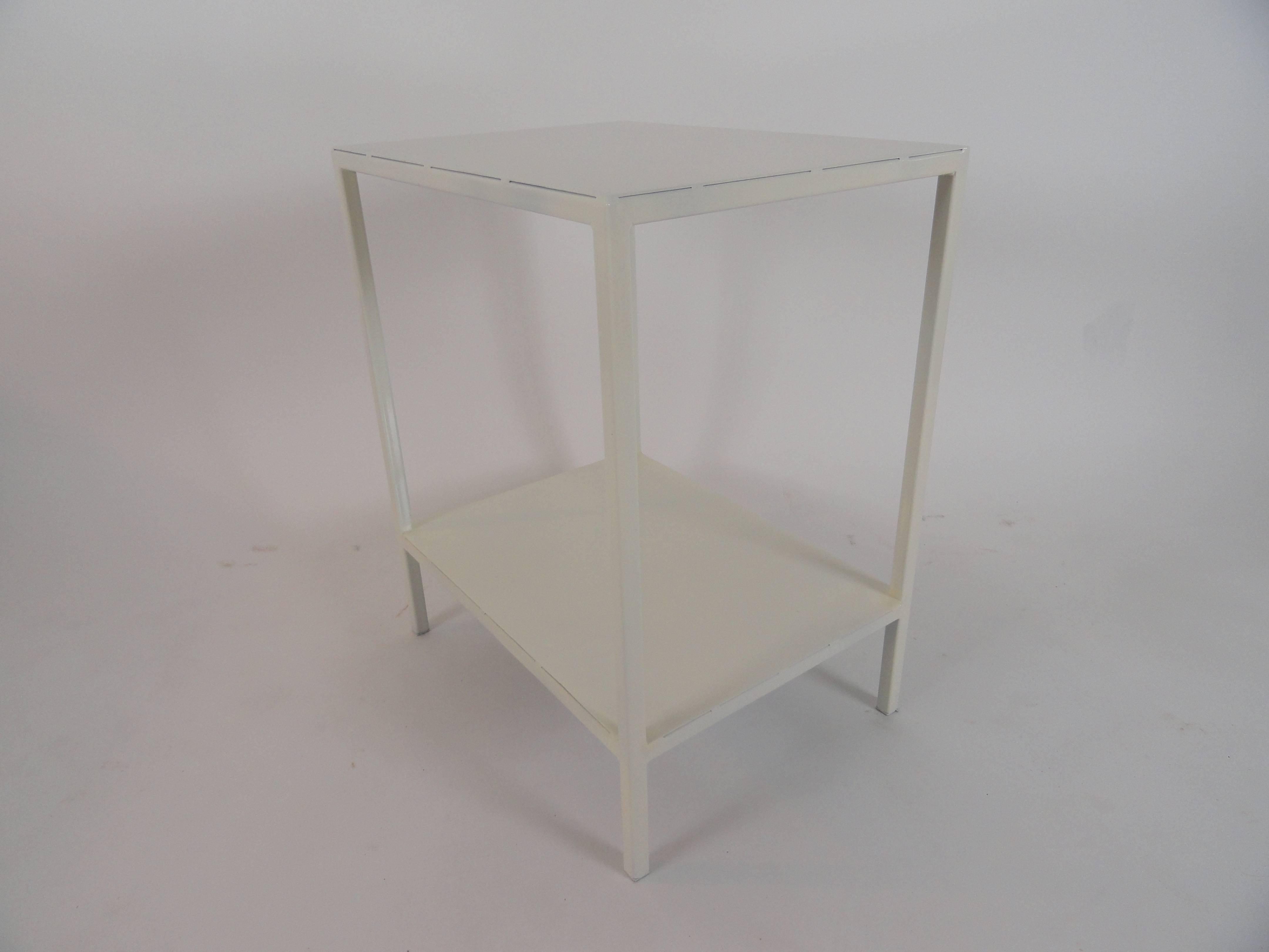 Baldwin Side Table, White For Sale 1
