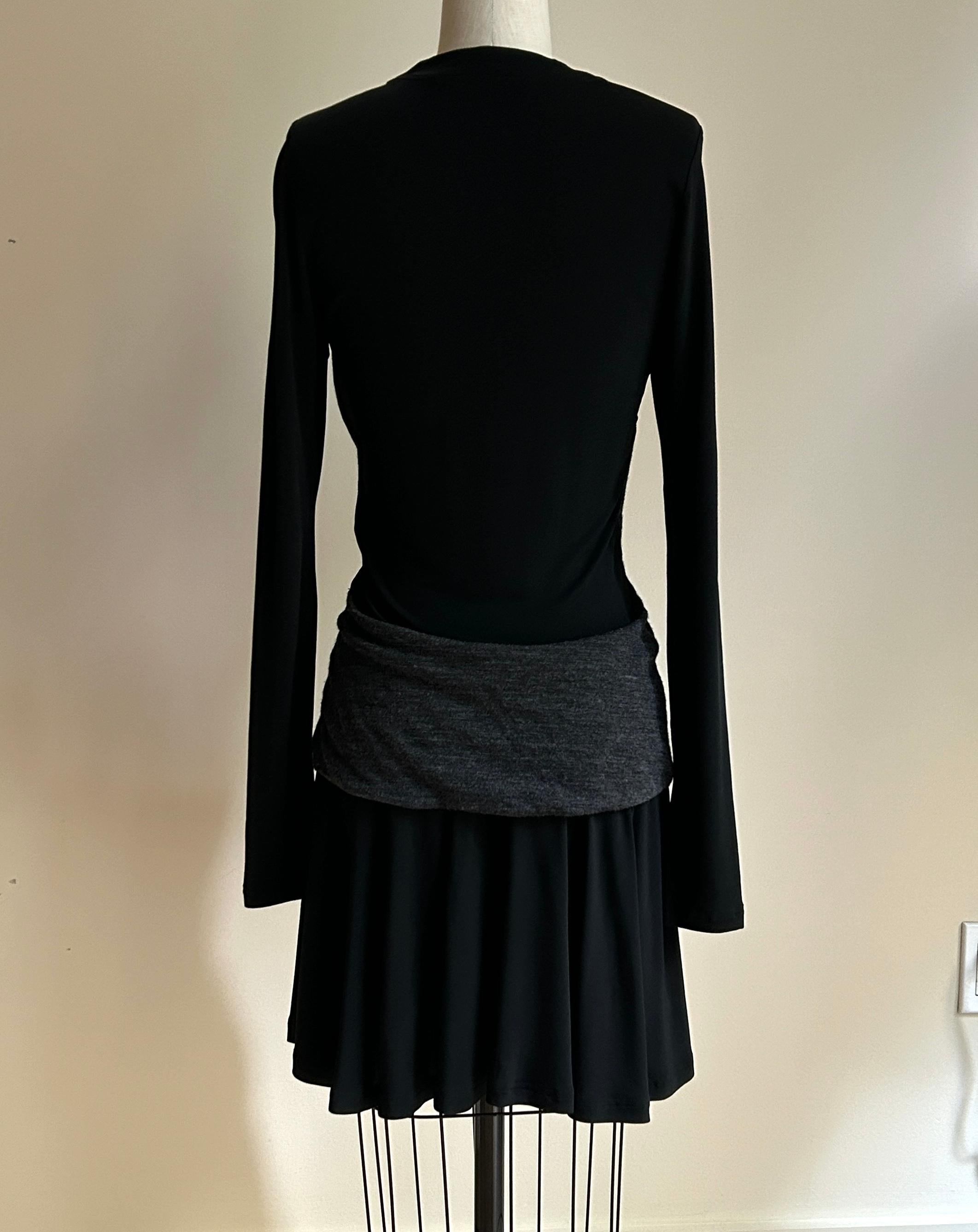 Balenciaga 2004 Ballett Warm Up inspiriertes schwarzes langärmeliges Jersey-Wickelkleid mit langen Ärmeln Damen im Angebot