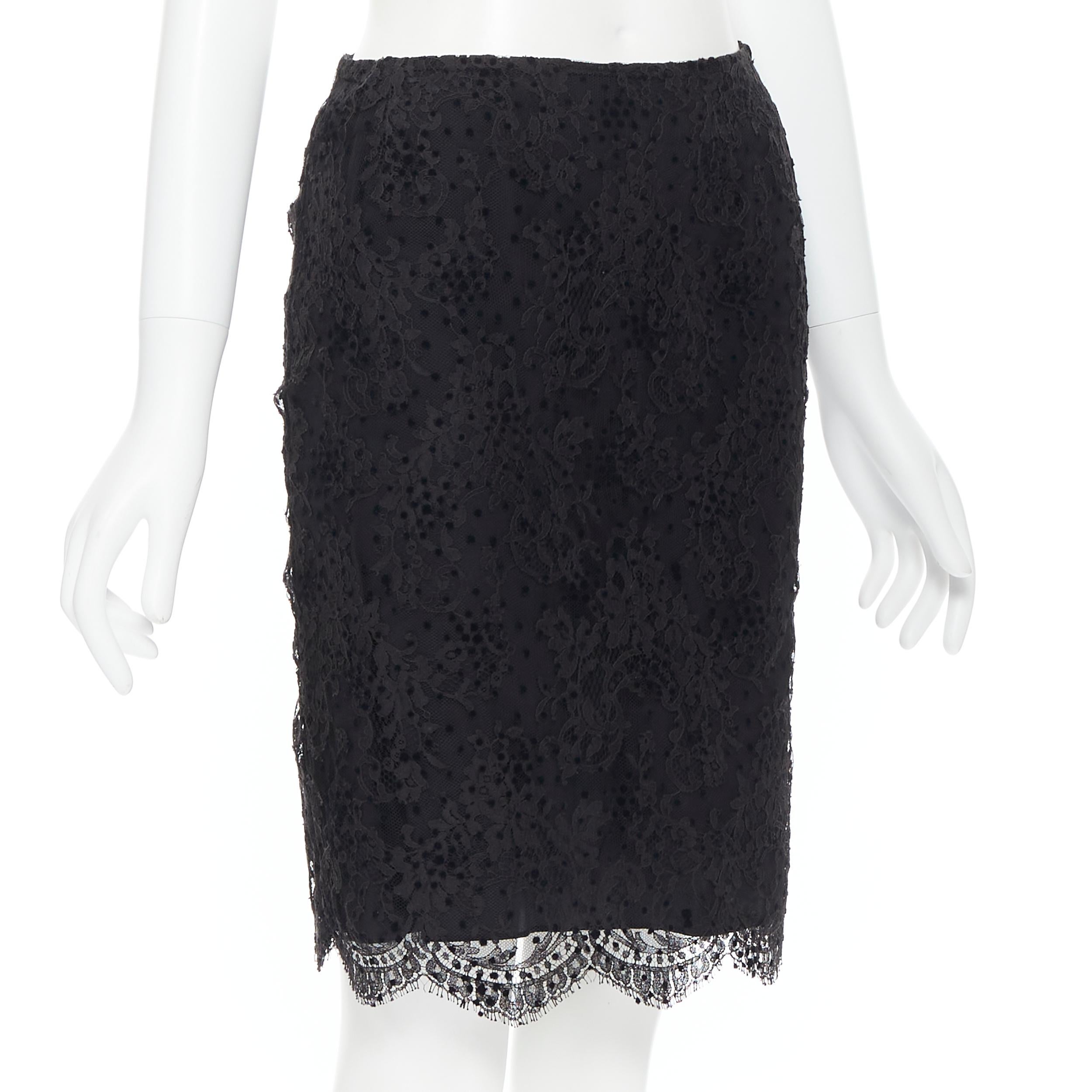BALENCIAGA 2009 black lace velvet polka dot scalloped hem skirt Fr36 XS In Good Condition In Hong Kong, NT