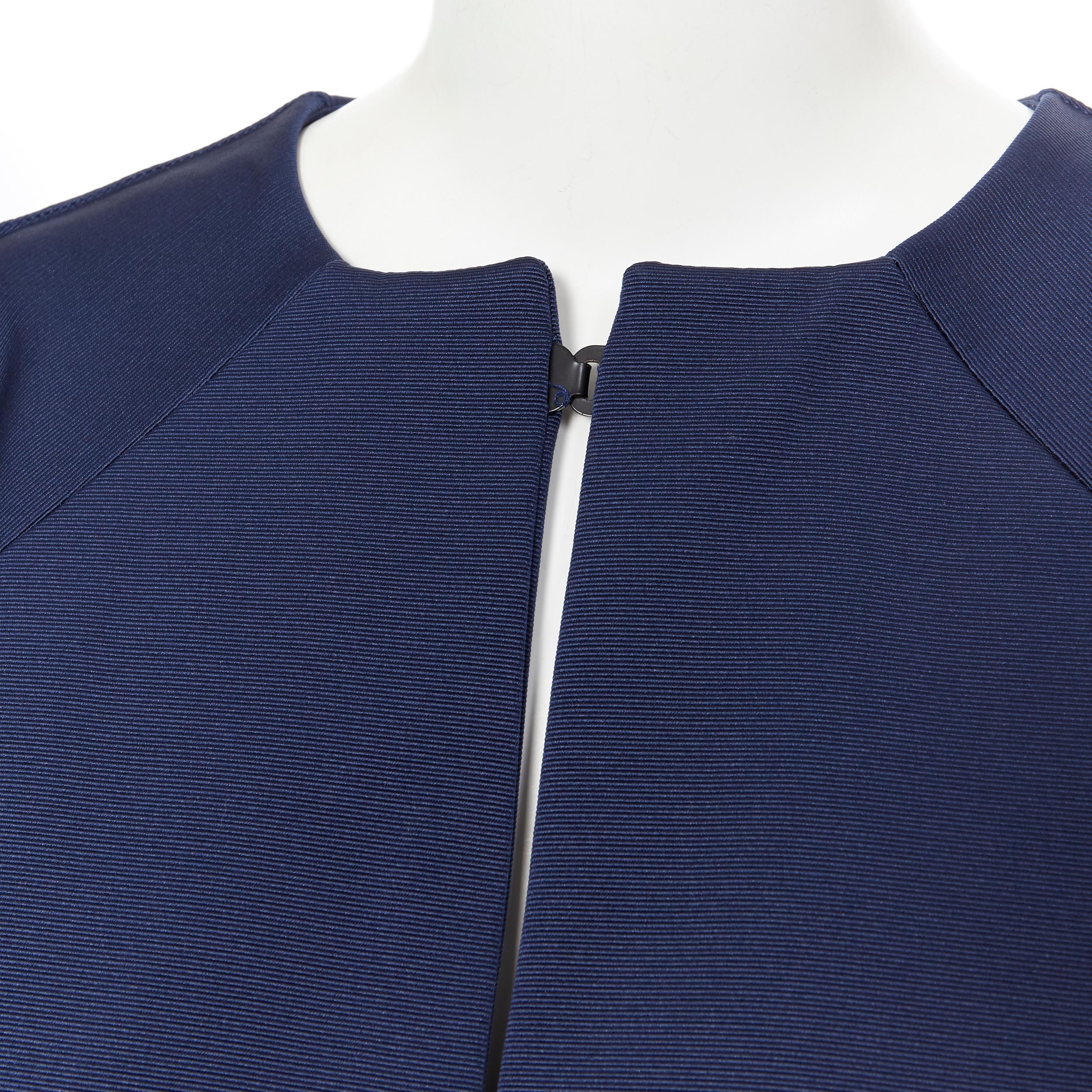 BALENCIAGA 2012 Ghesquiere abrigo capullo estructurado con bloques de color negro marino FR40 3