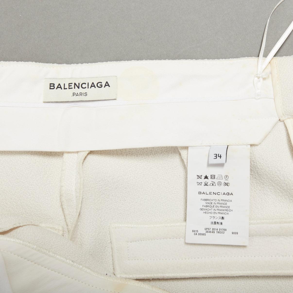 Balenciaga 2014 crema con pince diagonali plissettate sul retro mini shorts FR34 XS in vendita 3