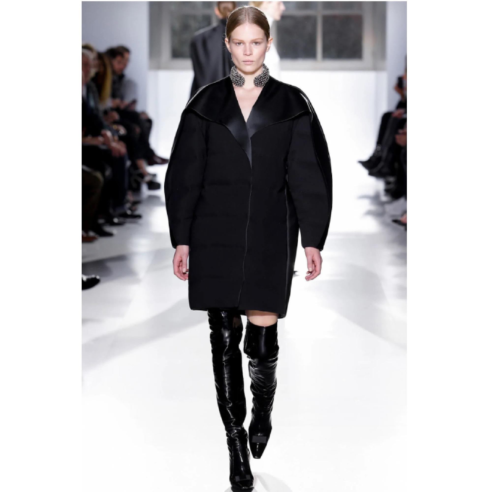 Balenciaga manteau deals
