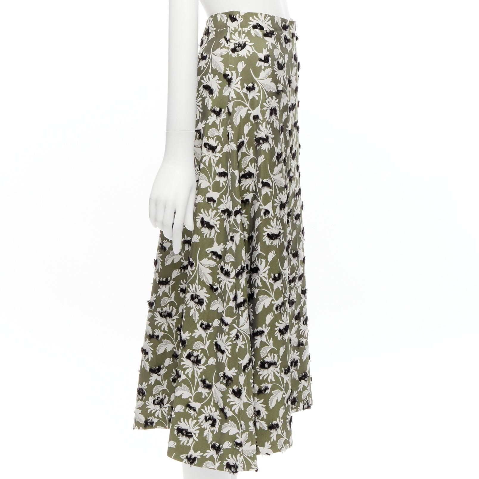 BALENCIAGA 2015 green black fringe embellishment white floral midi skirt FR36 S In Excellent Condition For Sale In Hong Kong, NT