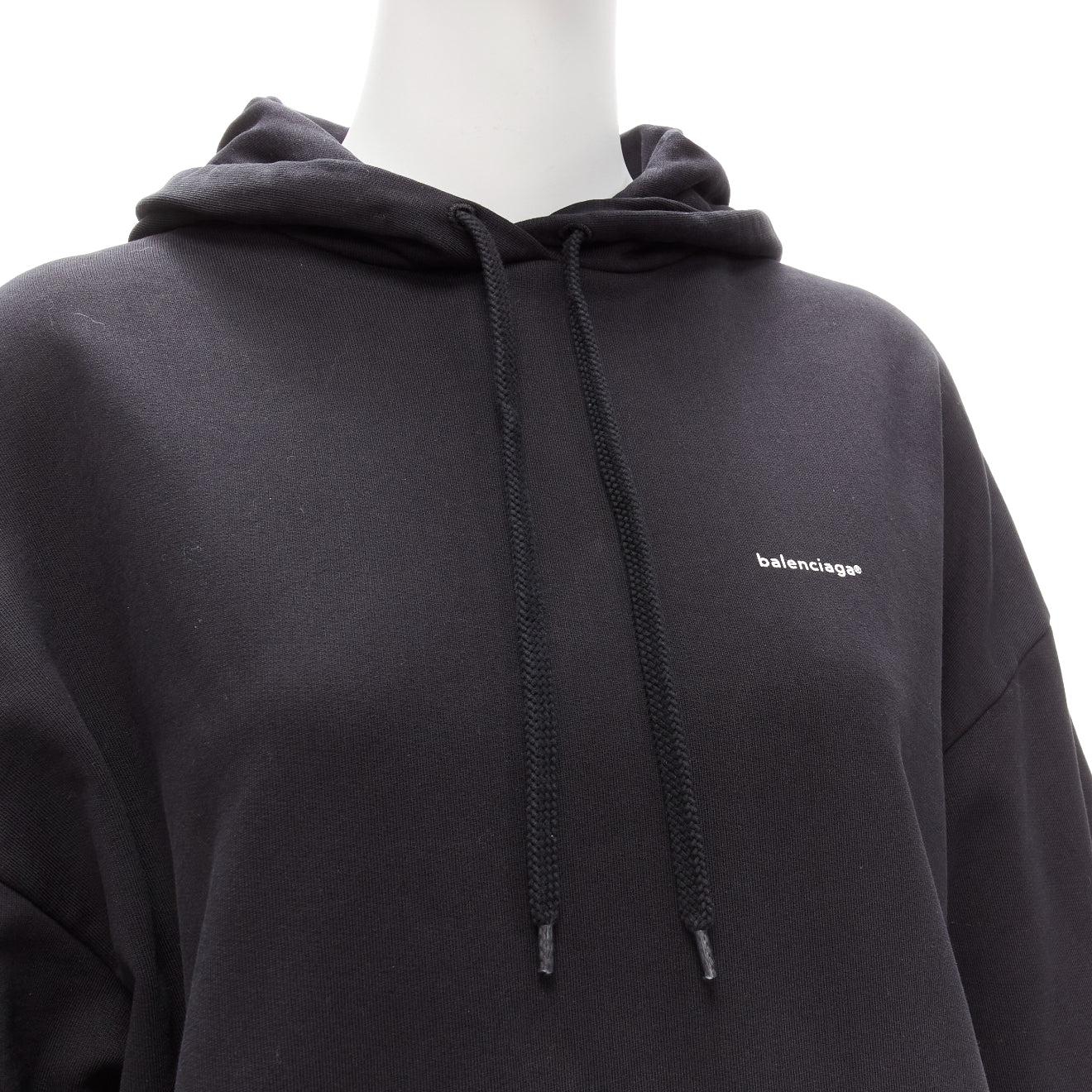 BALENCIAGA 2017 Archetype black cotton logo oversized hoodie XS
Reference: LNKO/A02247
Brand: Balenciaga
Designer: Demna
Model: Archetype
Collection: FW 2017
Material: Cotton
Color: Black
Pattern: Solid
Closure: Pullover
Made in: