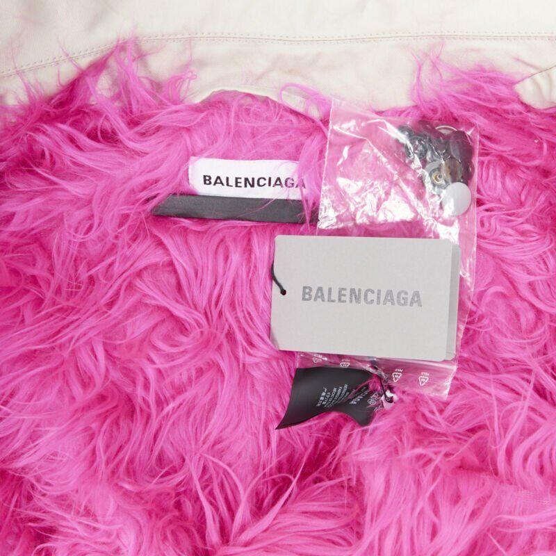 BALENCIAGA 2018 Runway Fake Layering 7 Schicht rosa Pelz gefüttert Parka Jacke XL im Angebot 7