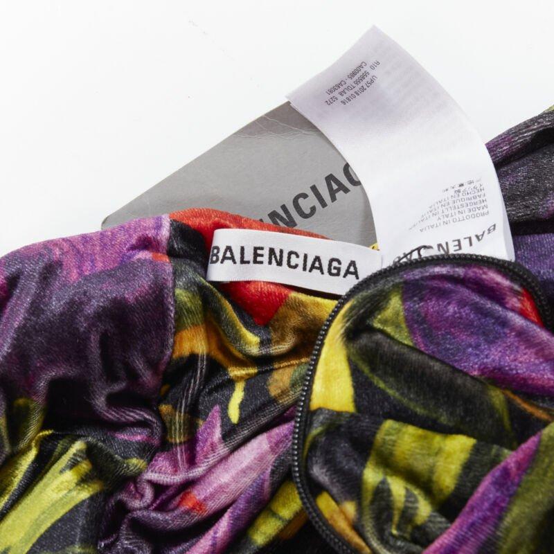BALENCIAGA 2019 Pasarela Demna mini vestido drapeado de terciopelo floral FR36 S en venta 4